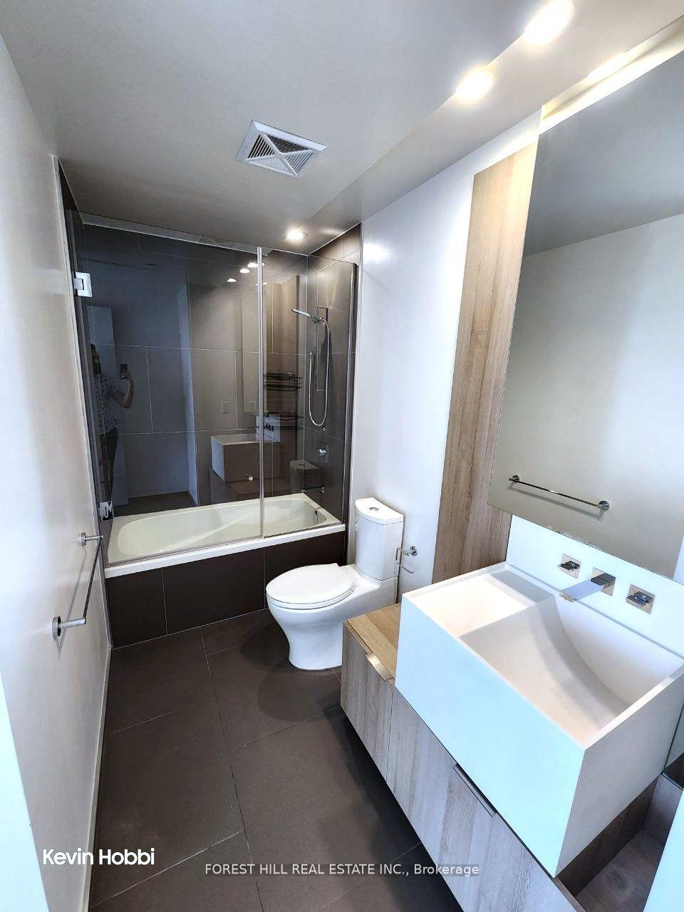 Photo 24 of Unit 5210, 1 Bloor Street E, Toronto, Church-Yonge Corridor — HOMEH