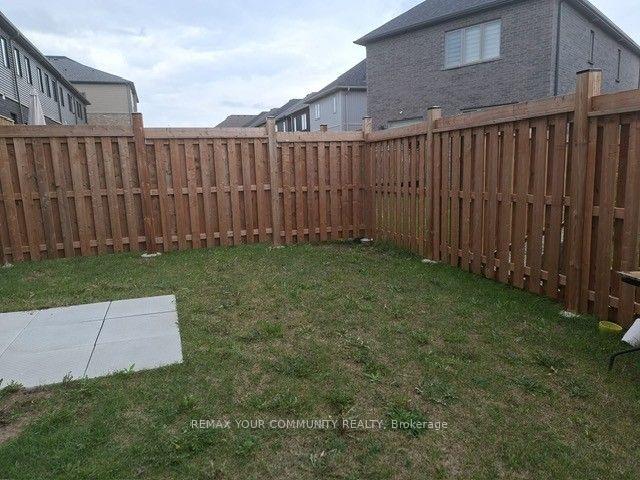 Photo 8 of Unit 1, 23 Hay Lane, Barrie, Rural Barrie Southeast — HOMEH