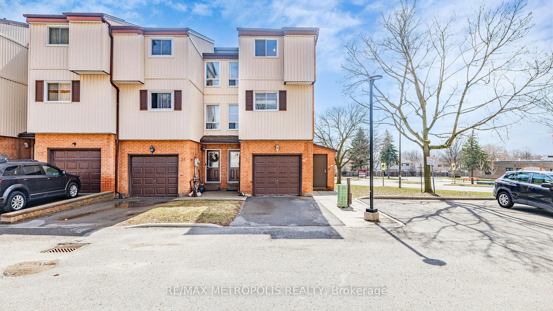 Photo of Unit 19, 601 Galahad Drive