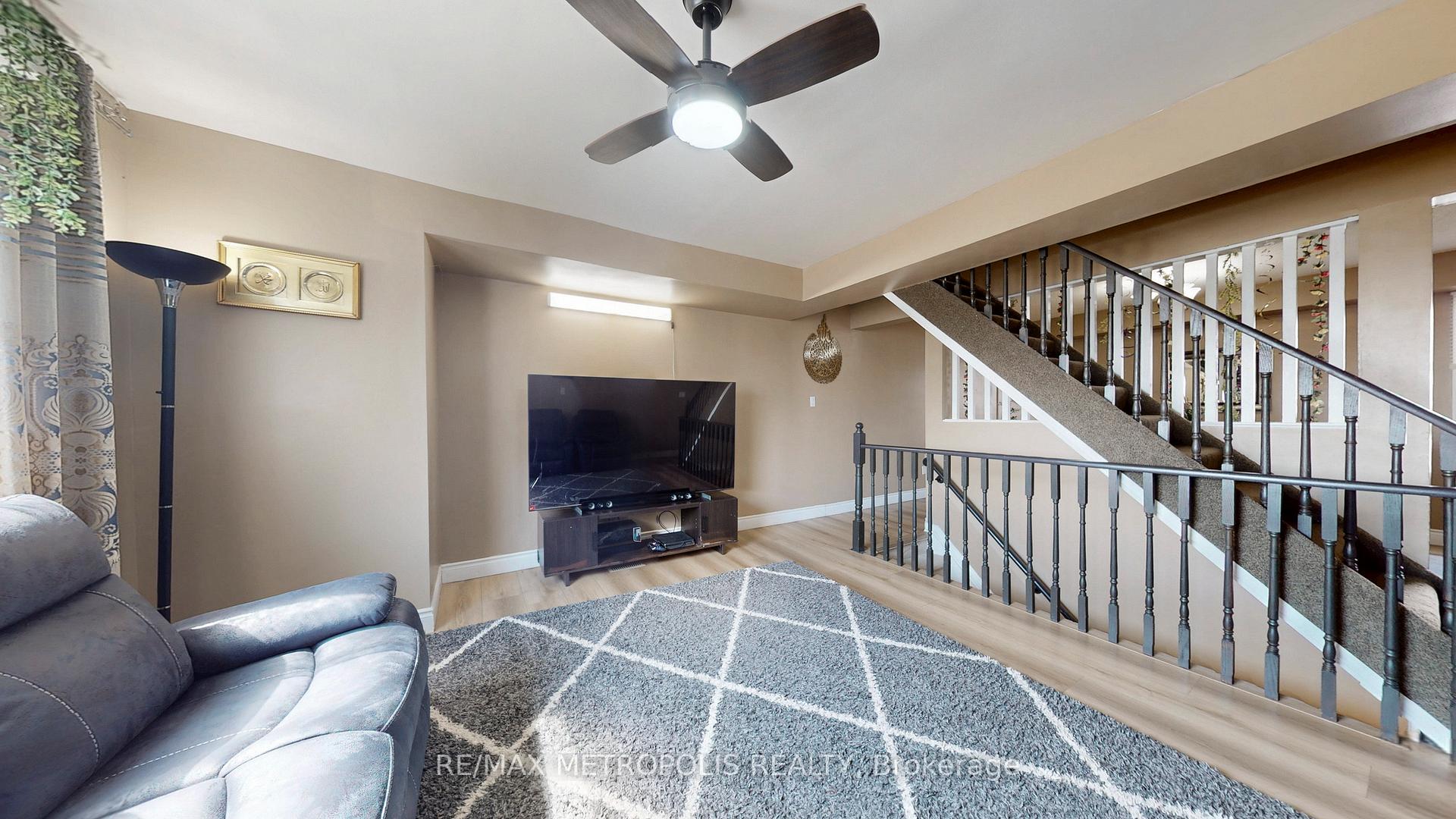 Photo 7 of Unit 19, 601 Galahad Drive, Oshawa, Eastdale — HOMEH