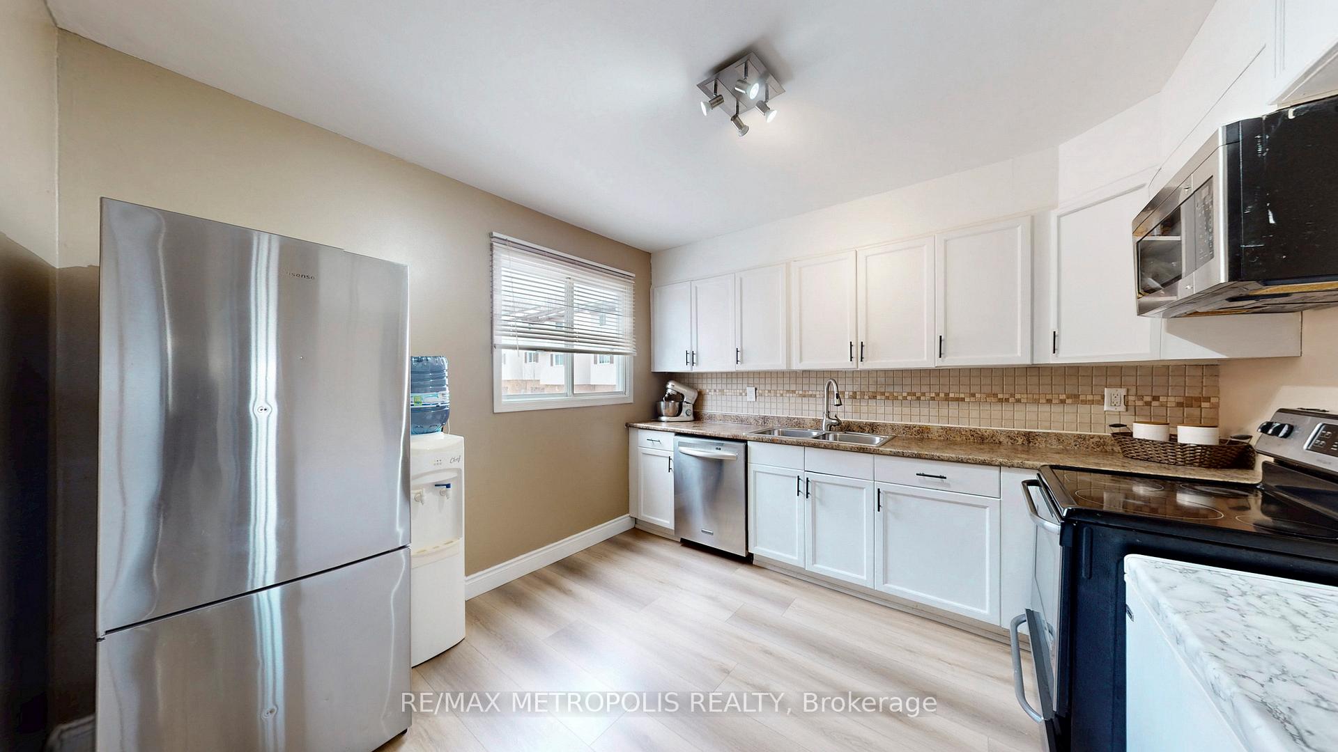 Photo 8 of Unit 19, 601 Galahad Drive, Oshawa, Eastdale — HOMEH