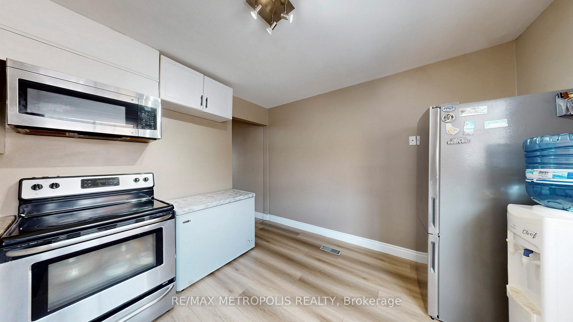 Photo 12 of Unit 19, 601 Galahad Drive, Oshawa, Eastdale — HOMEH