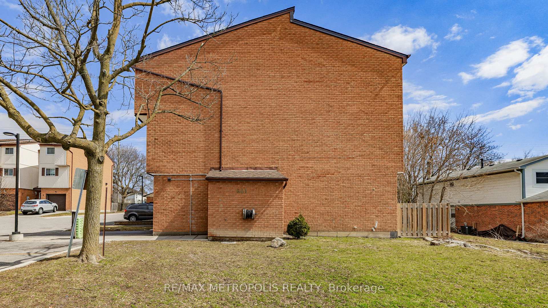Photo 44 of Unit 19, 601 Galahad Drive, Oshawa, Eastdale — HOMEH