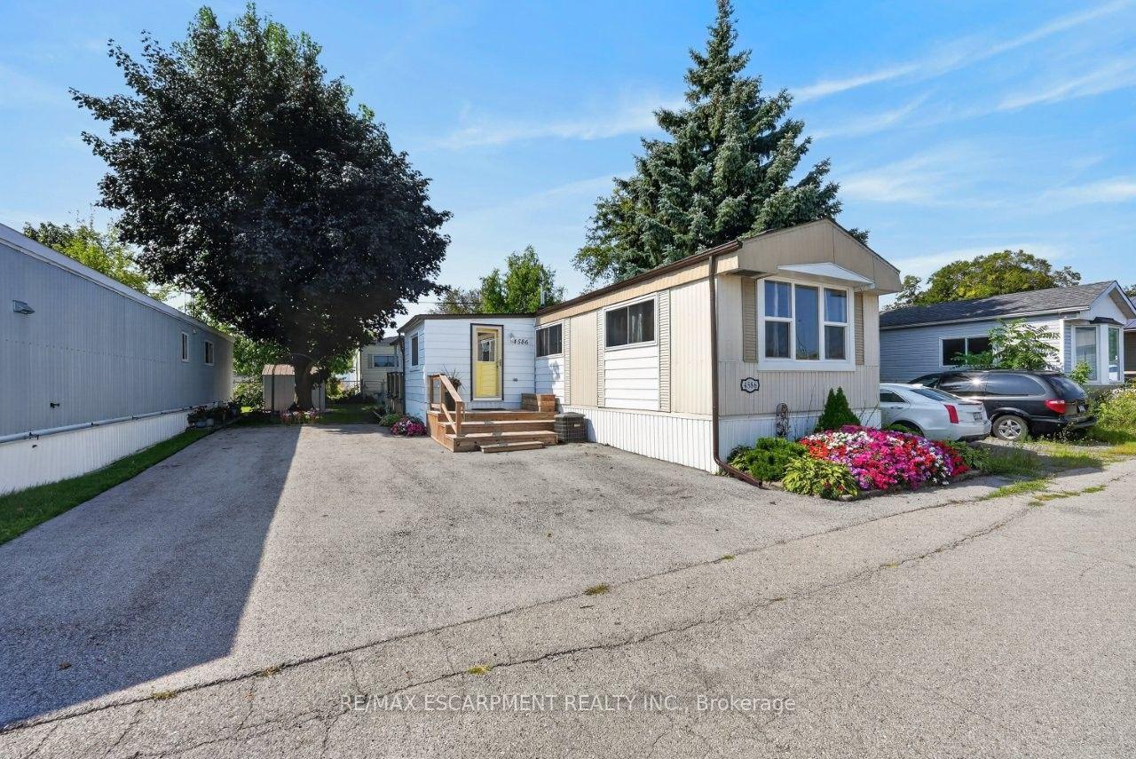 Photo 2 of 4586 Mary Lane, Lincoln, Beamsville — HOMEH