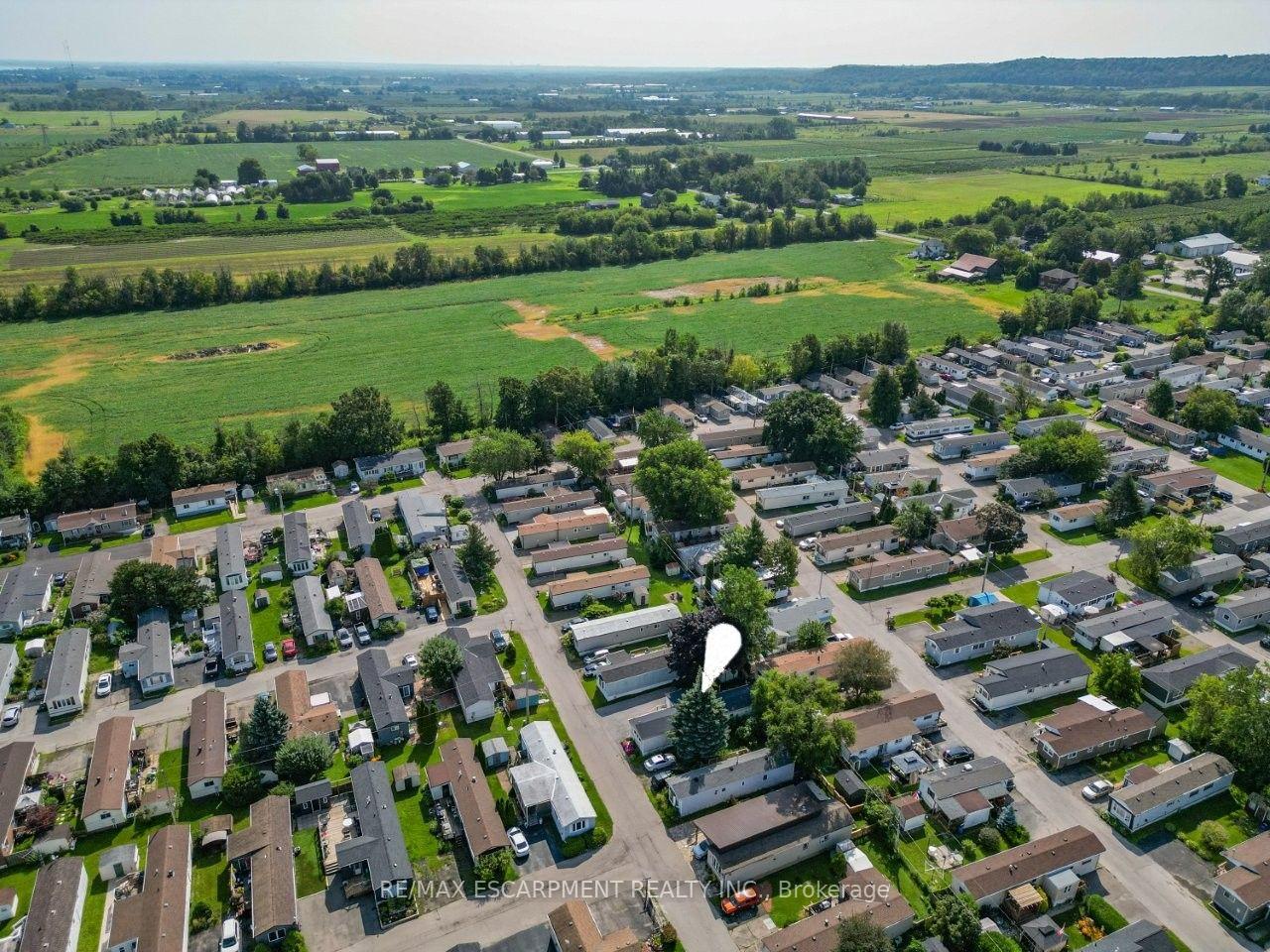 Photo 21 of 4586 Mary Lane, Lincoln, Beamsville — HOMEH