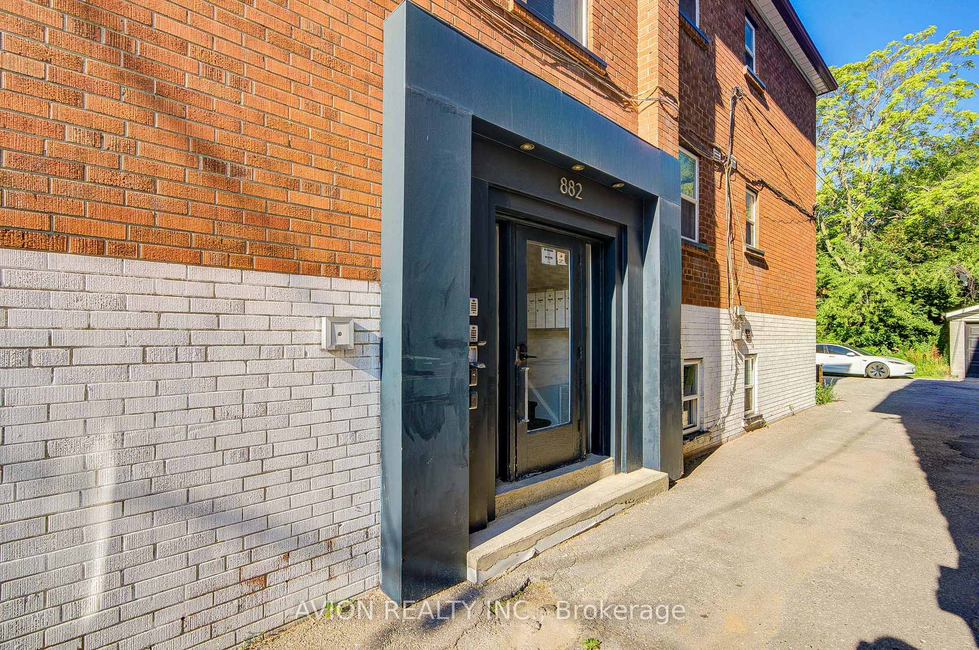 Photo 2 of Unit Unit 6, 882 Broadview Avenue, Toronto, Playter Estates-Danforth — HOMEH