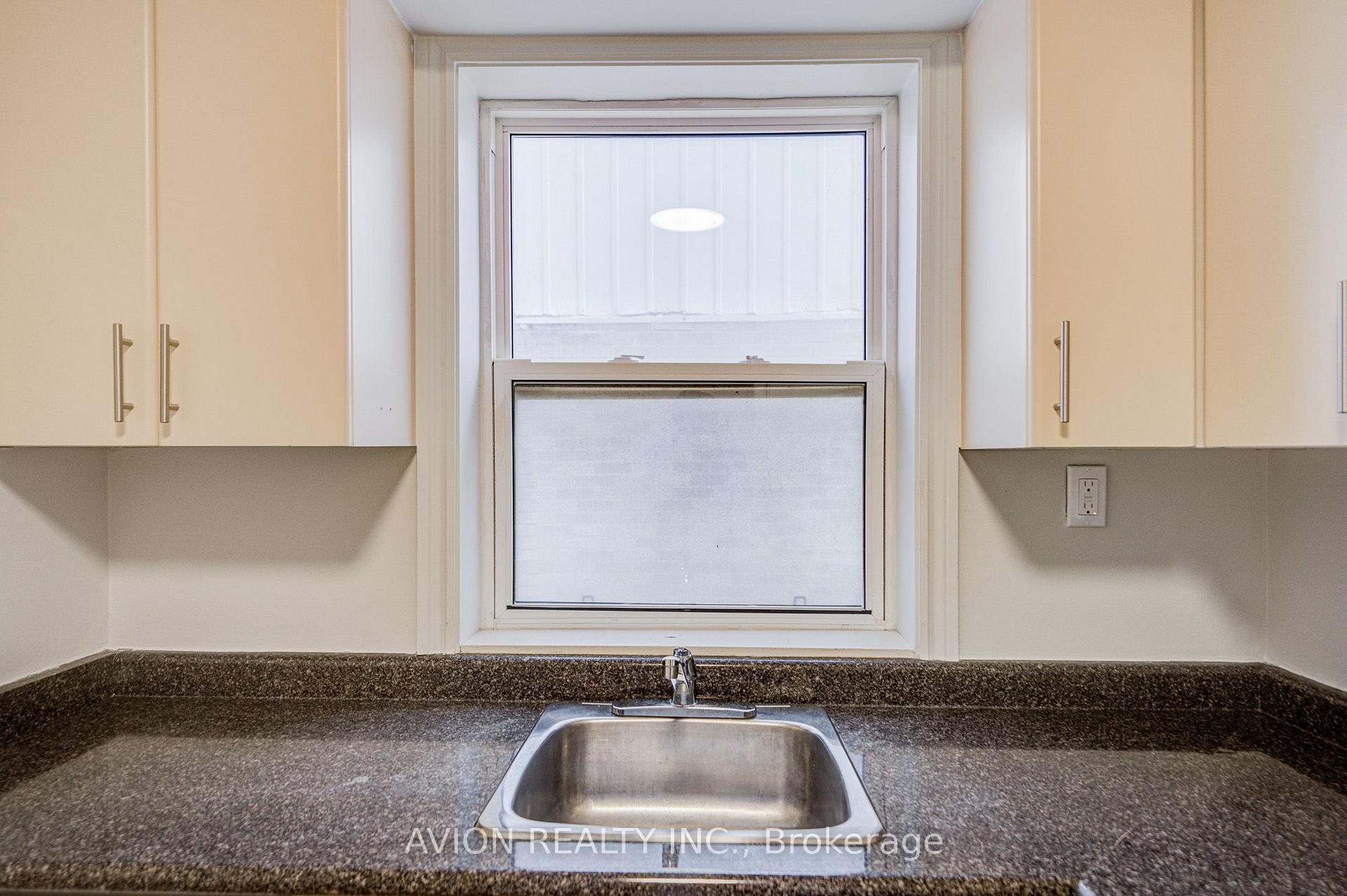 Photo 22 of Unit Unit 6, 882 Broadview Avenue, Toronto, Playter Estates-Danforth — HOMEH