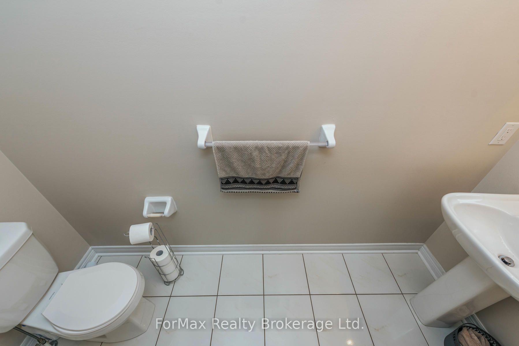 Photo 9 of 70 Zanetta Crescent, Brampton, Credit Valley — HOMEH