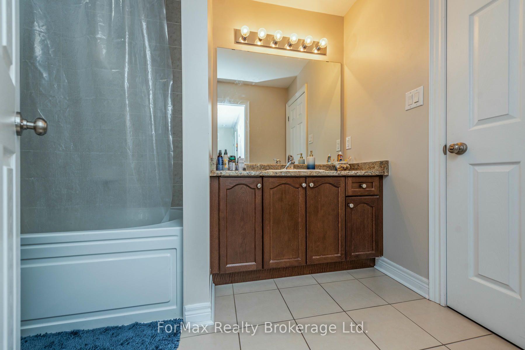 Photo 23 of 70 Zanetta Crescent, Brampton, Credit Valley — HOMEH