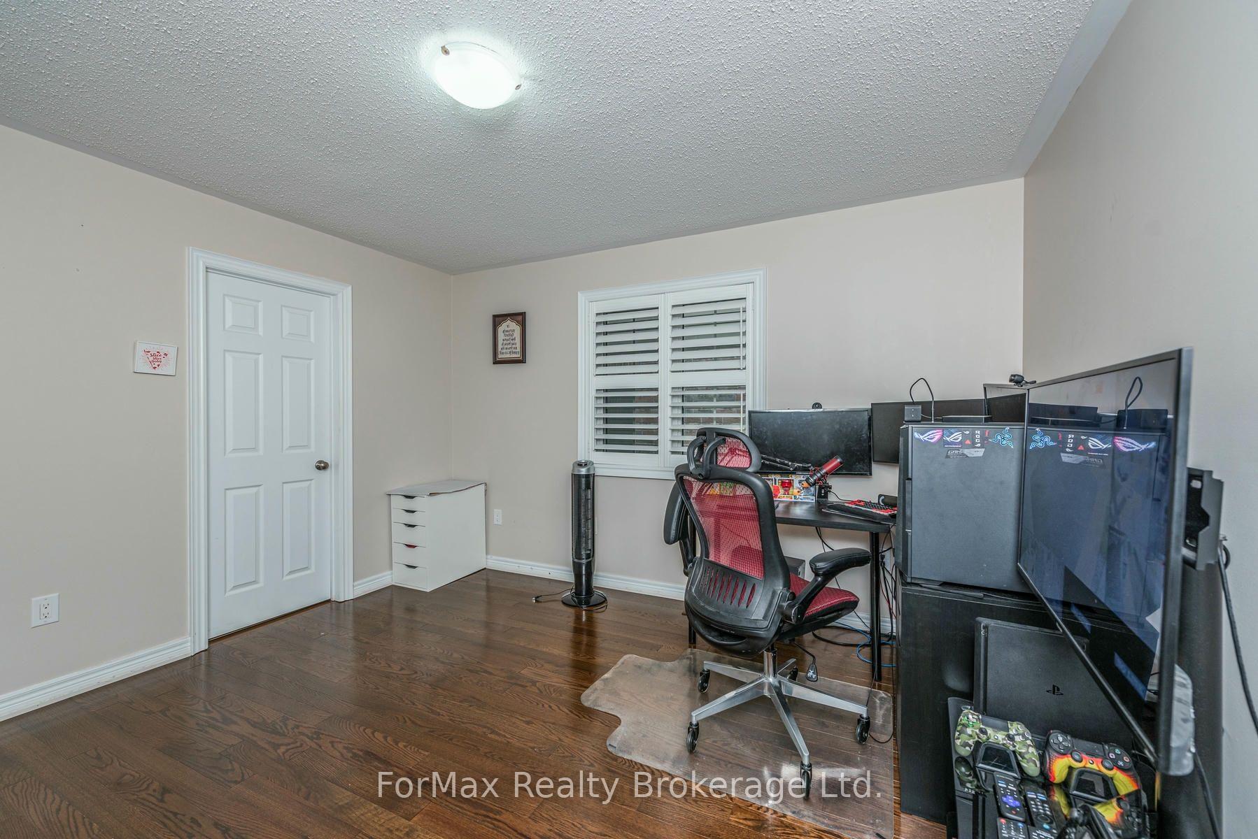 Photo 26 of 70 Zanetta Crescent, Brampton, Credit Valley — HOMEH