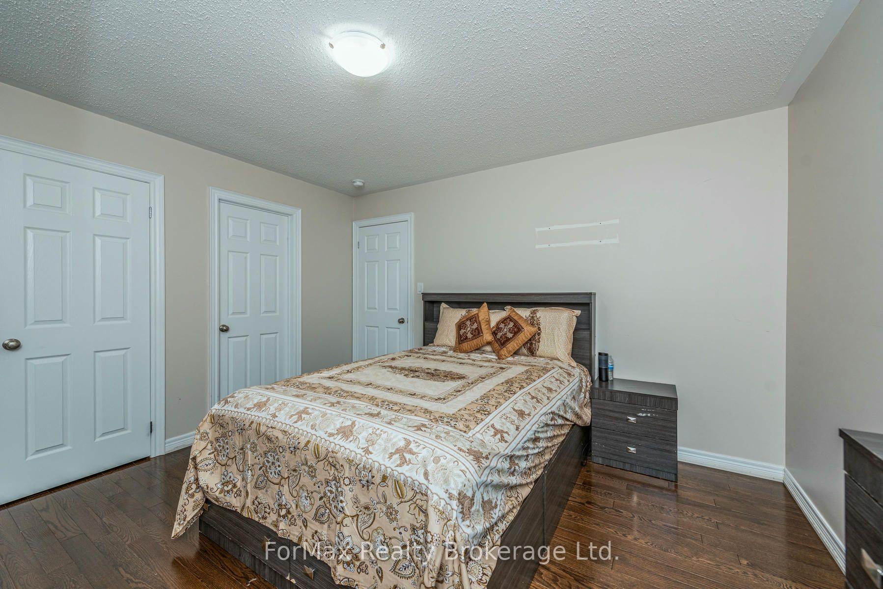 Photo 33 of 70 Zanetta Crescent, Brampton, Credit Valley — HOMEH