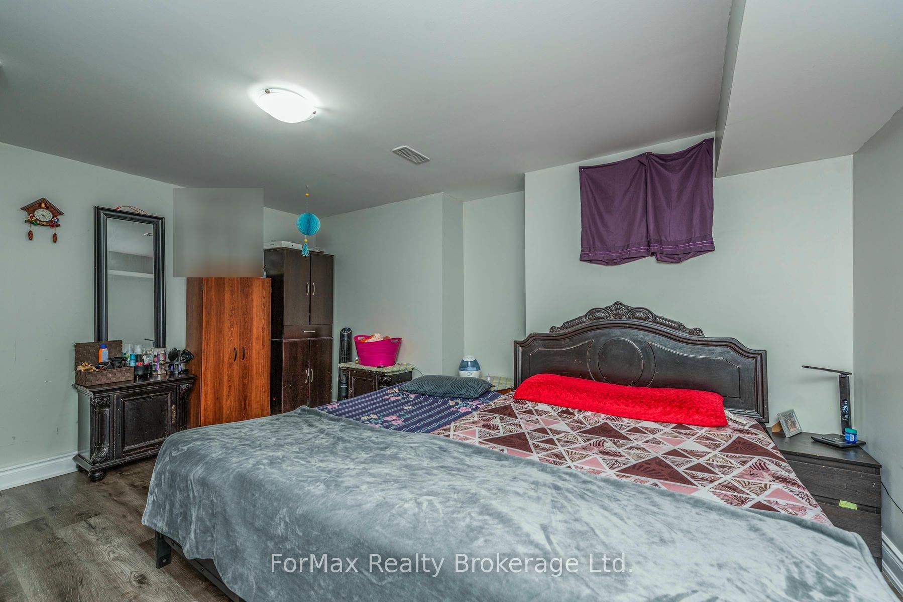 Photo 41 of 70 Zanetta Crescent, Brampton, Credit Valley — HOMEH