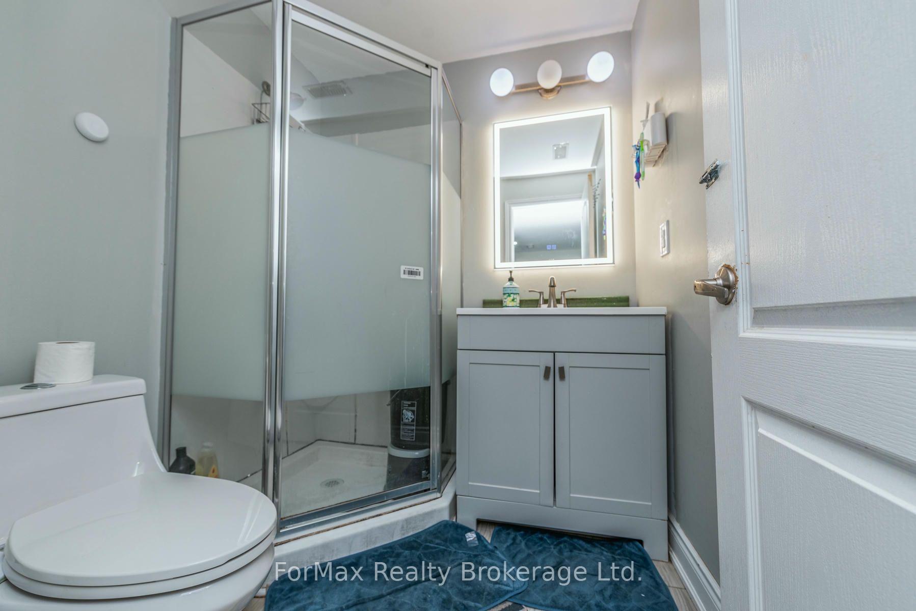 Photo 48 of 70 Zanetta Crescent, Brampton, Credit Valley — HOMEH