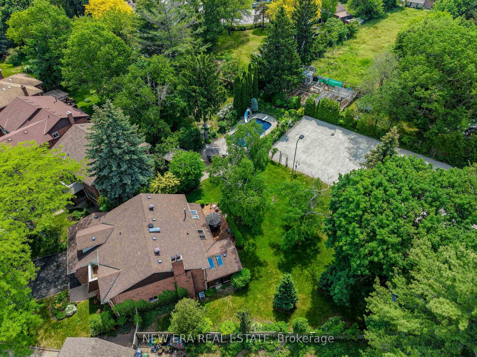 Photo 4 of 37 Glenthorne Drive, Scarborough, Highland Creek — HOMEH