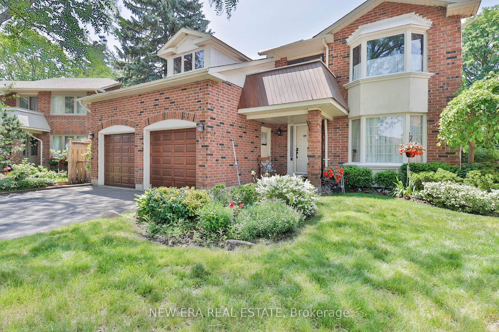 Photo 5 of 37 Glenthorne Drive, Scarborough, Highland Creek — HOMEH