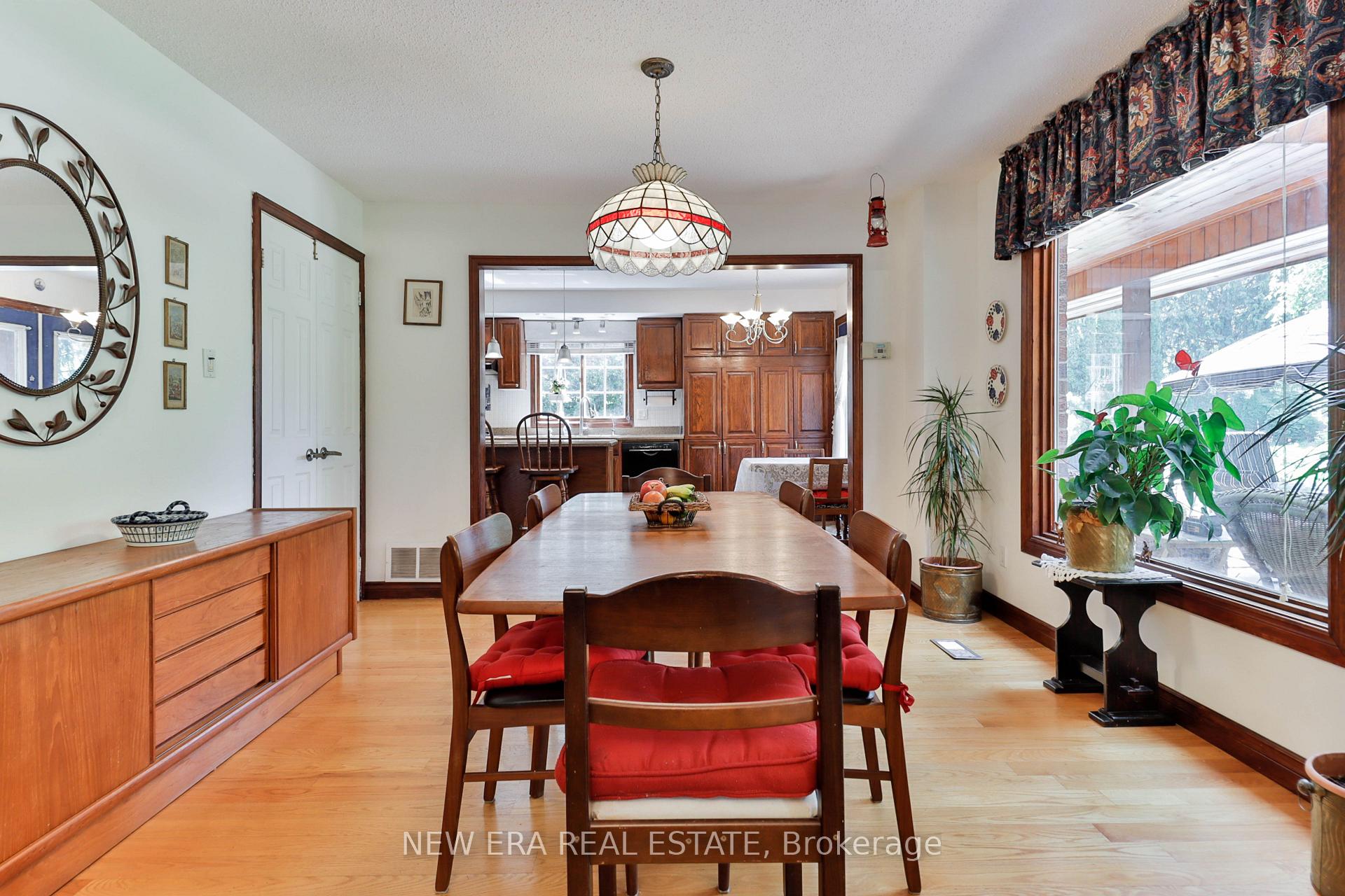 Photo 13 of 37 Glenthorne Drive, Scarborough, Highland Creek — HOMEH
