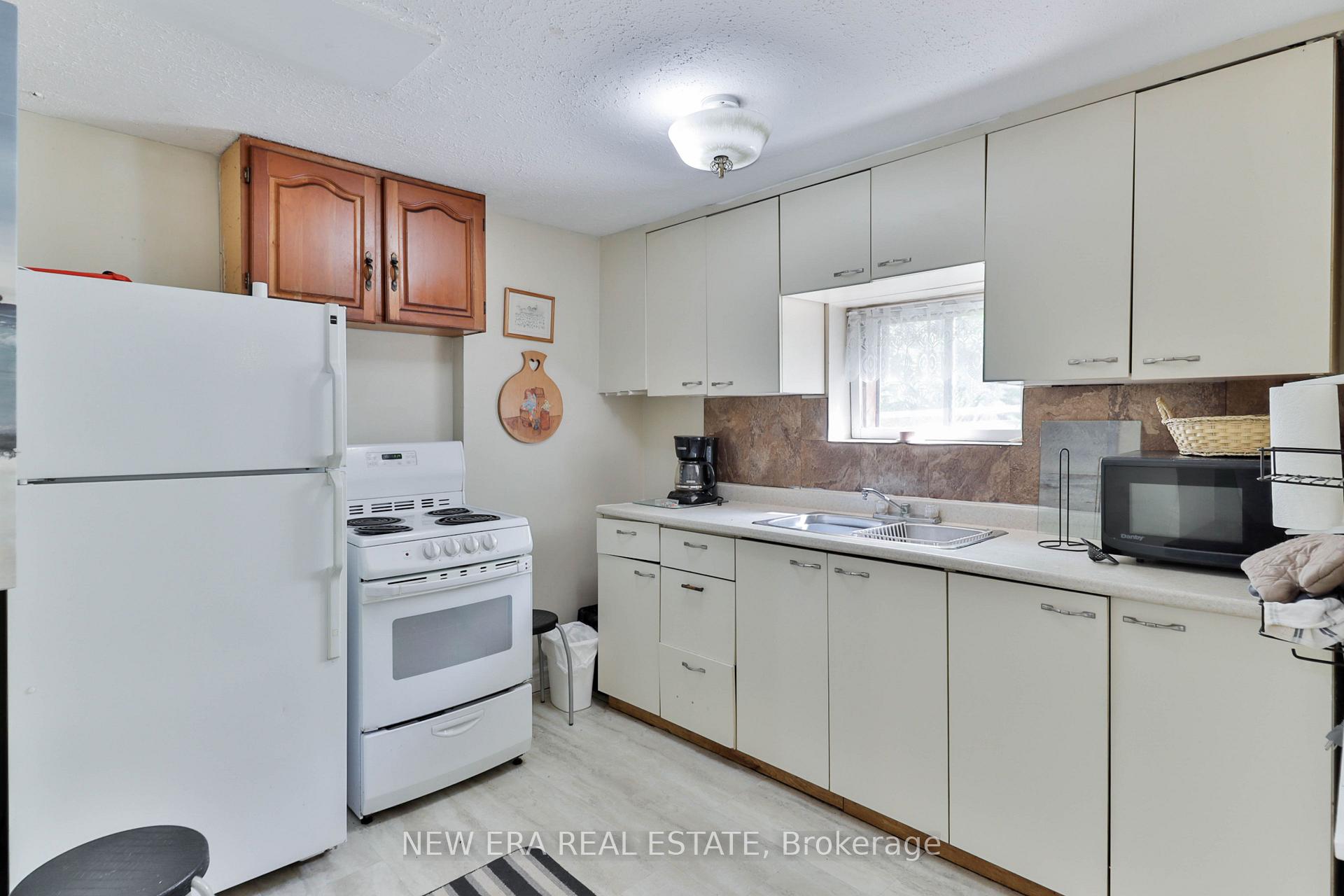 Photo 40 of 37 Glenthorne Drive, Scarborough, Highland Creek — HOMEH