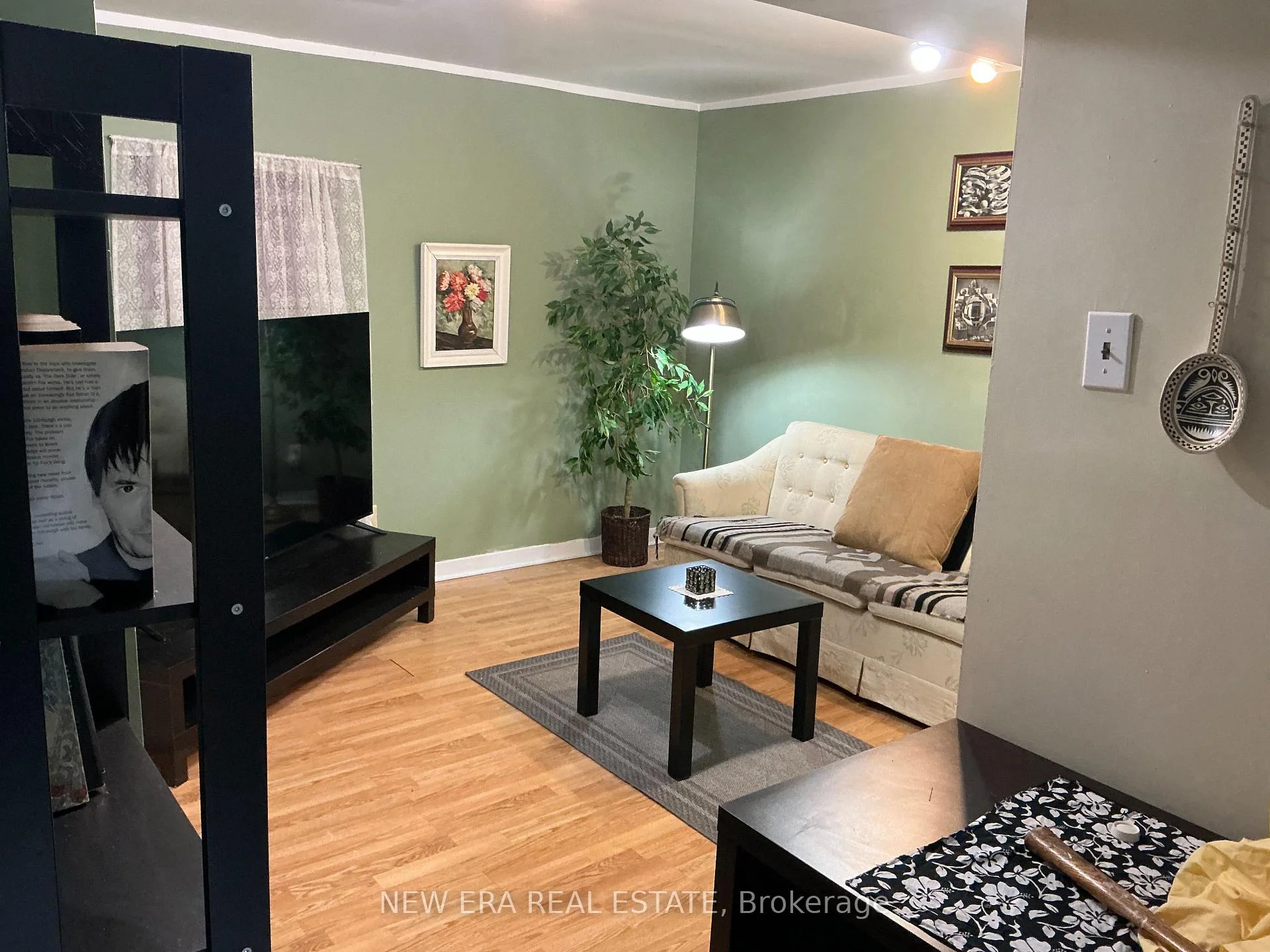 Photo 42 of 37 Glenthorne Drive, Scarborough, Highland Creek — HOMEH