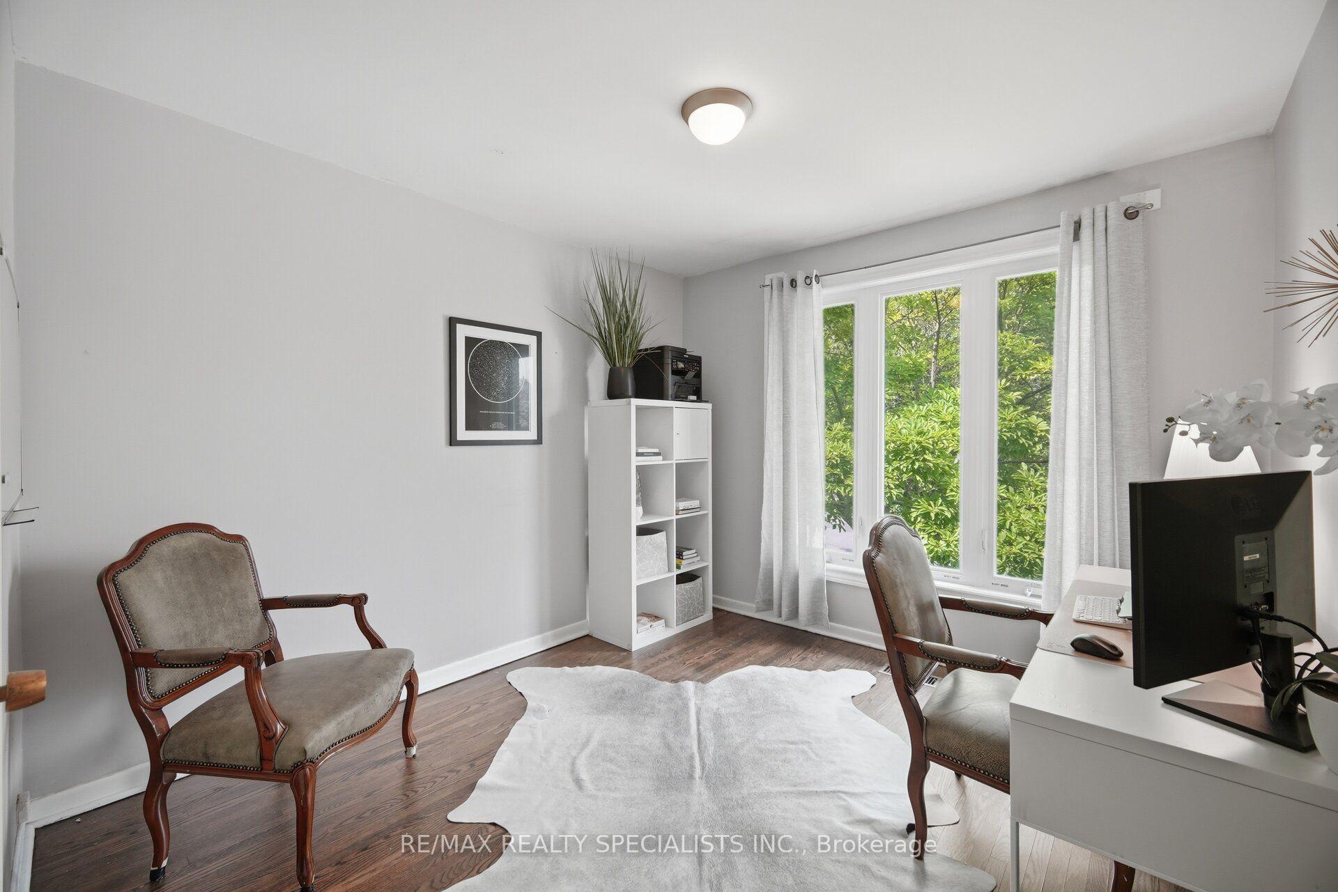 Photo 12 of 89 Alhart Drive, Etobicoke, Thistletown-Beaumonde Heights — HOMEH
