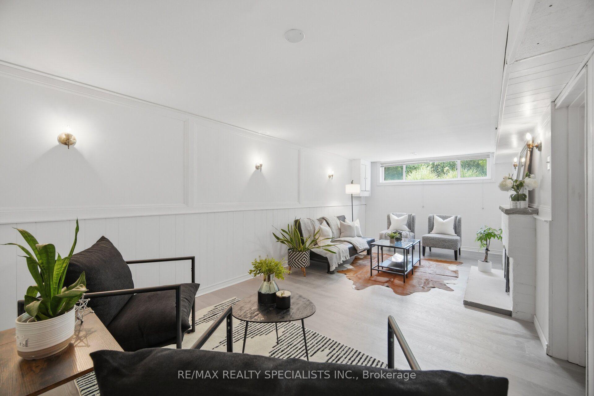 Photo 17 of 89 Alhart Drive, Etobicoke, Thistletown-Beaumonde Heights — HOMEH