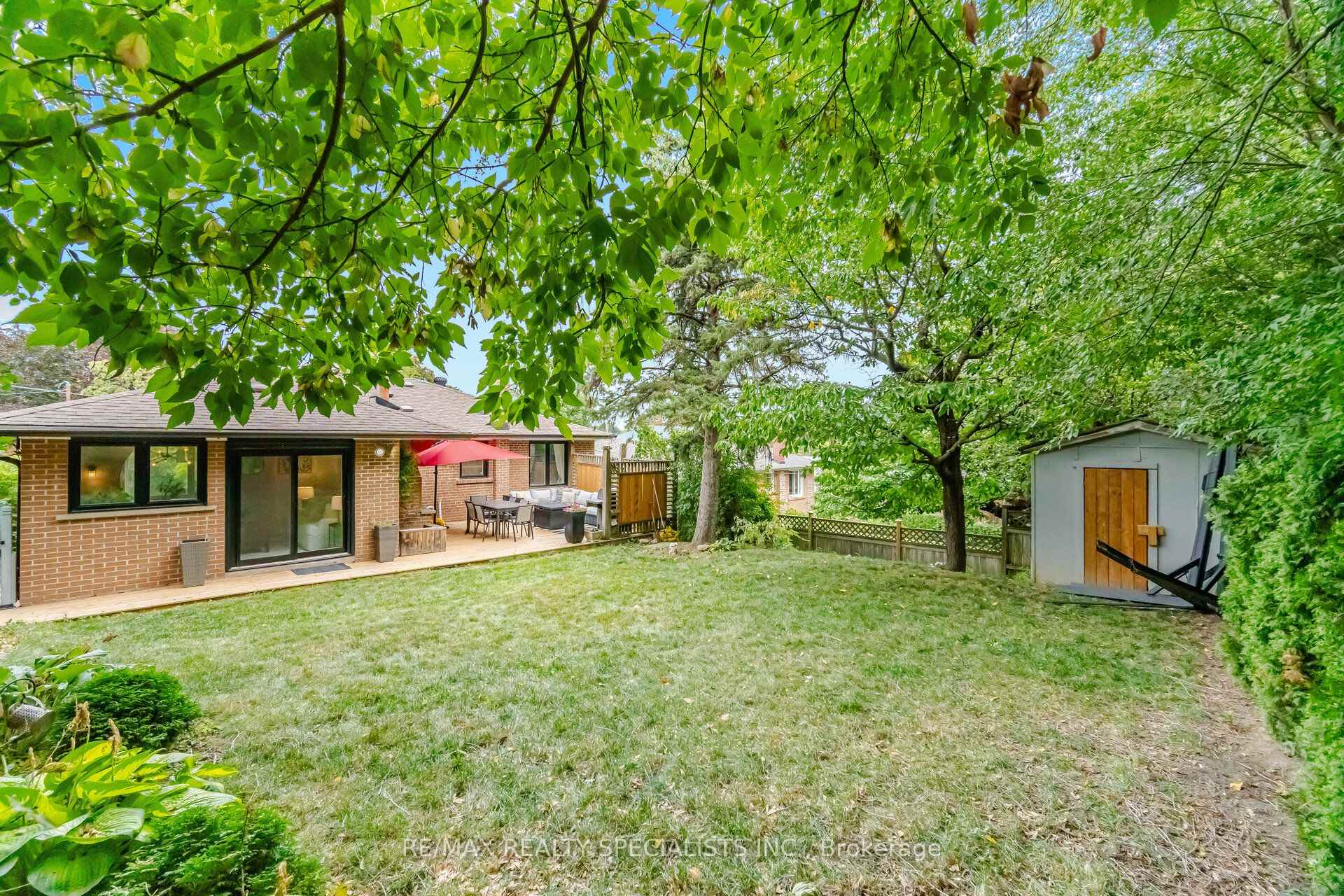 Photo 24 of 89 Alhart Drive, Etobicoke, Thistletown-Beaumonde Heights — HOMEH