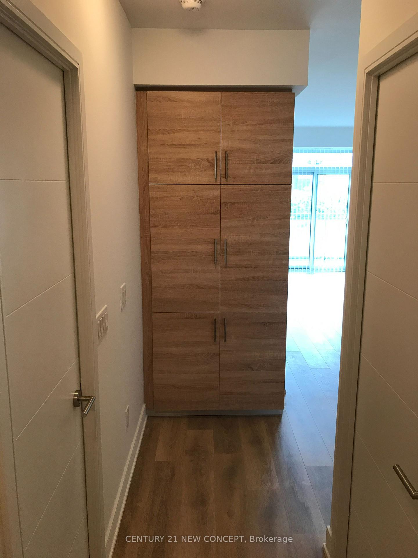 Photo 12 of Unit 823, 525 Adelaide Street W, Toronto, Waterfront Communities — HOMEH
