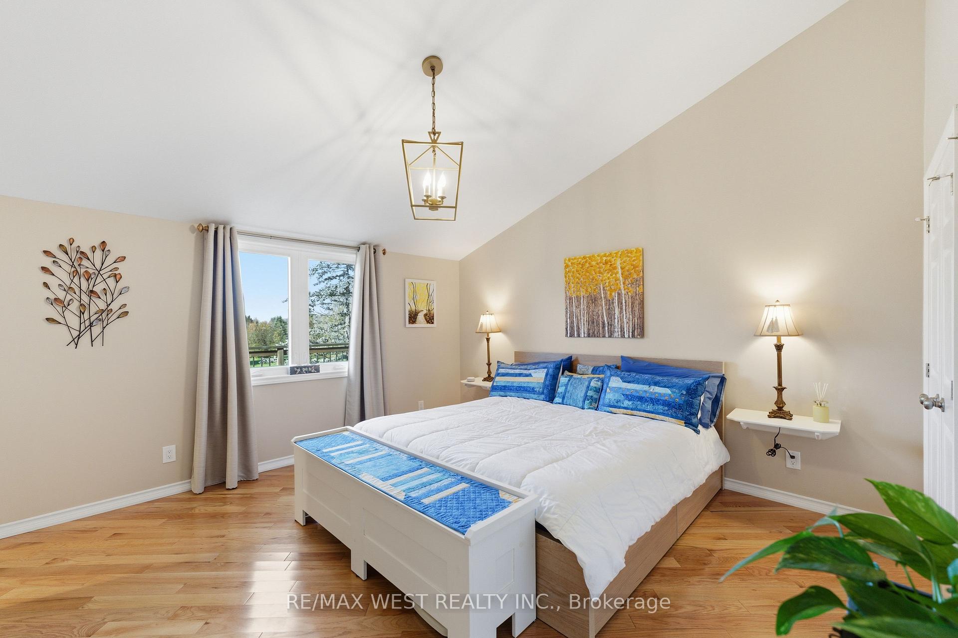 Photo 7 of 2776 Dalewood Court, Hamilton Township, Rural Hamilton — HOMEH