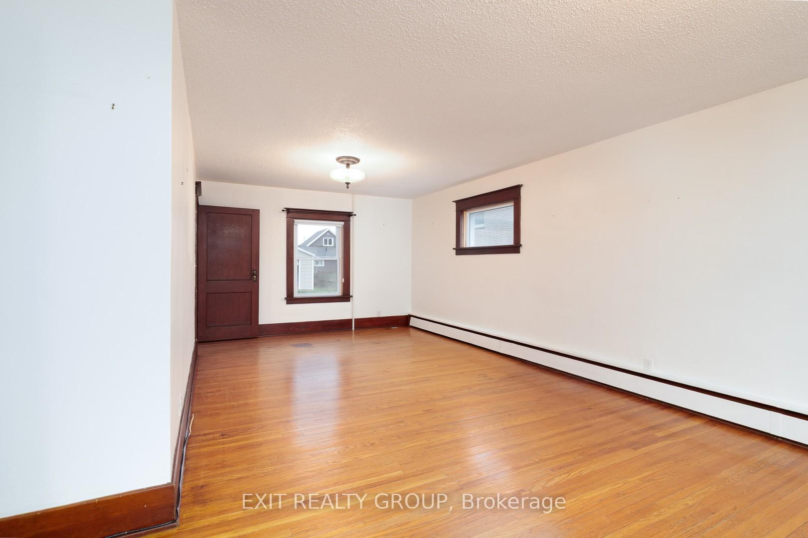 Photo 9 of 92 Byron Street, Quinte West, Trenton Ward — HOMEH