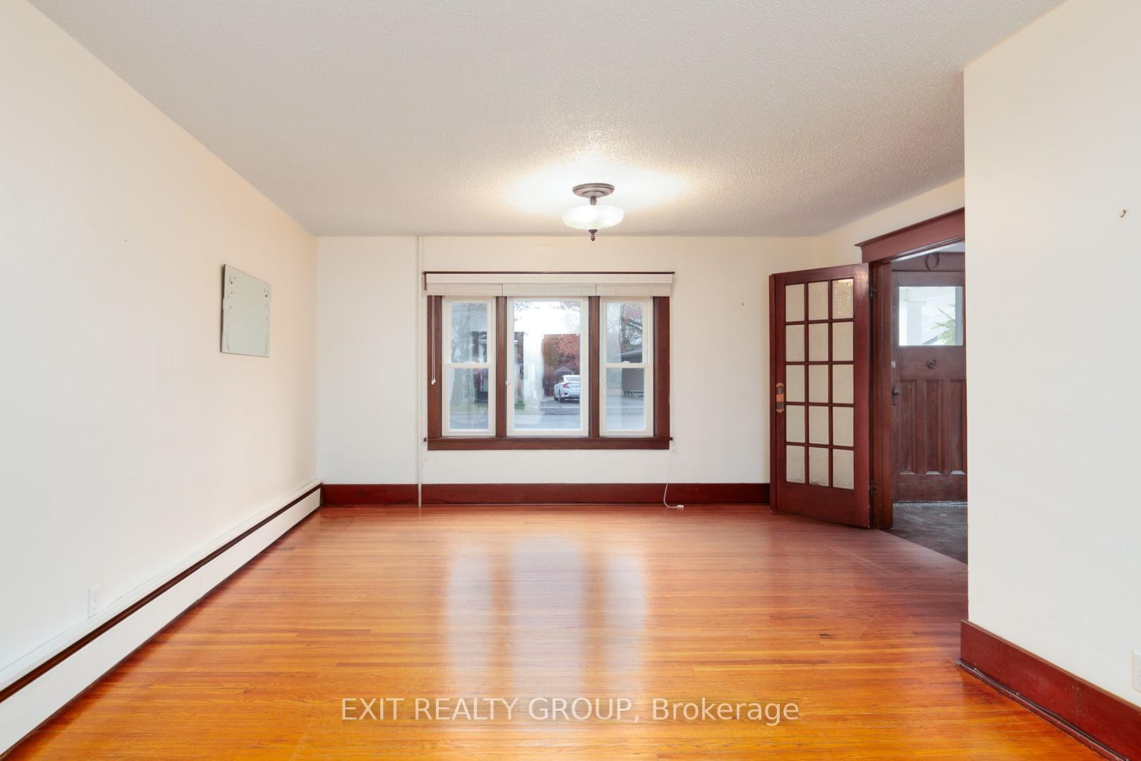 Photo 7 of 92 Byron Street, Quinte West, Trenton Ward — HOMEH