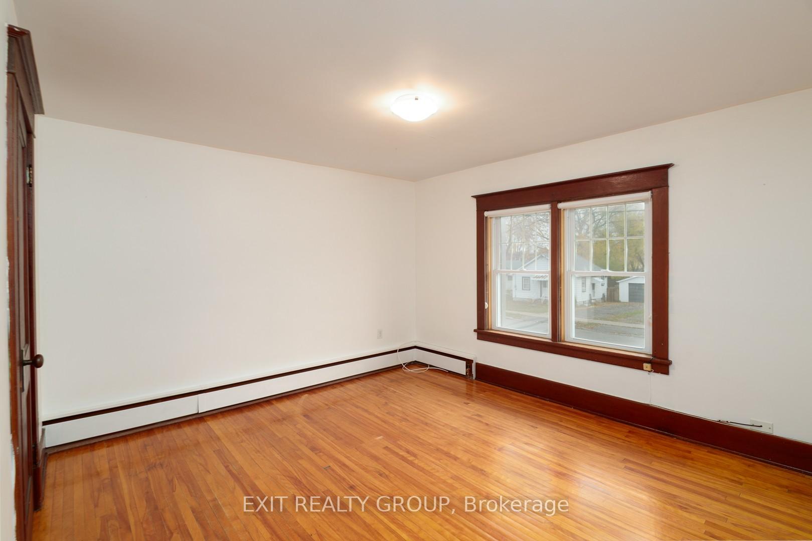 Photo 22 of 92 Byron Street, Quinte West, Trenton Ward — HOMEH