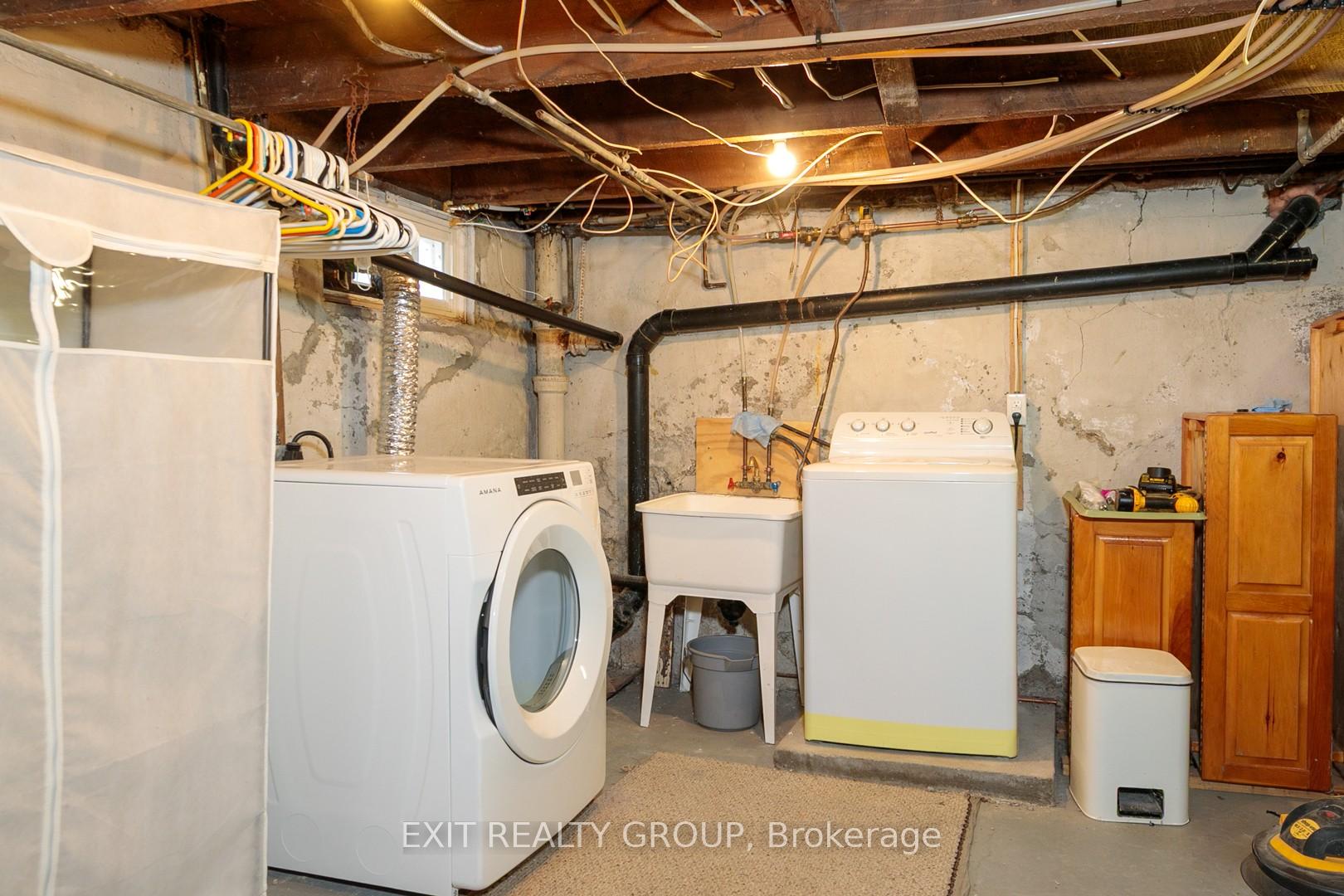 Photo 33 of 92 Byron Street, Quinte West, Trenton Ward — HOMEH