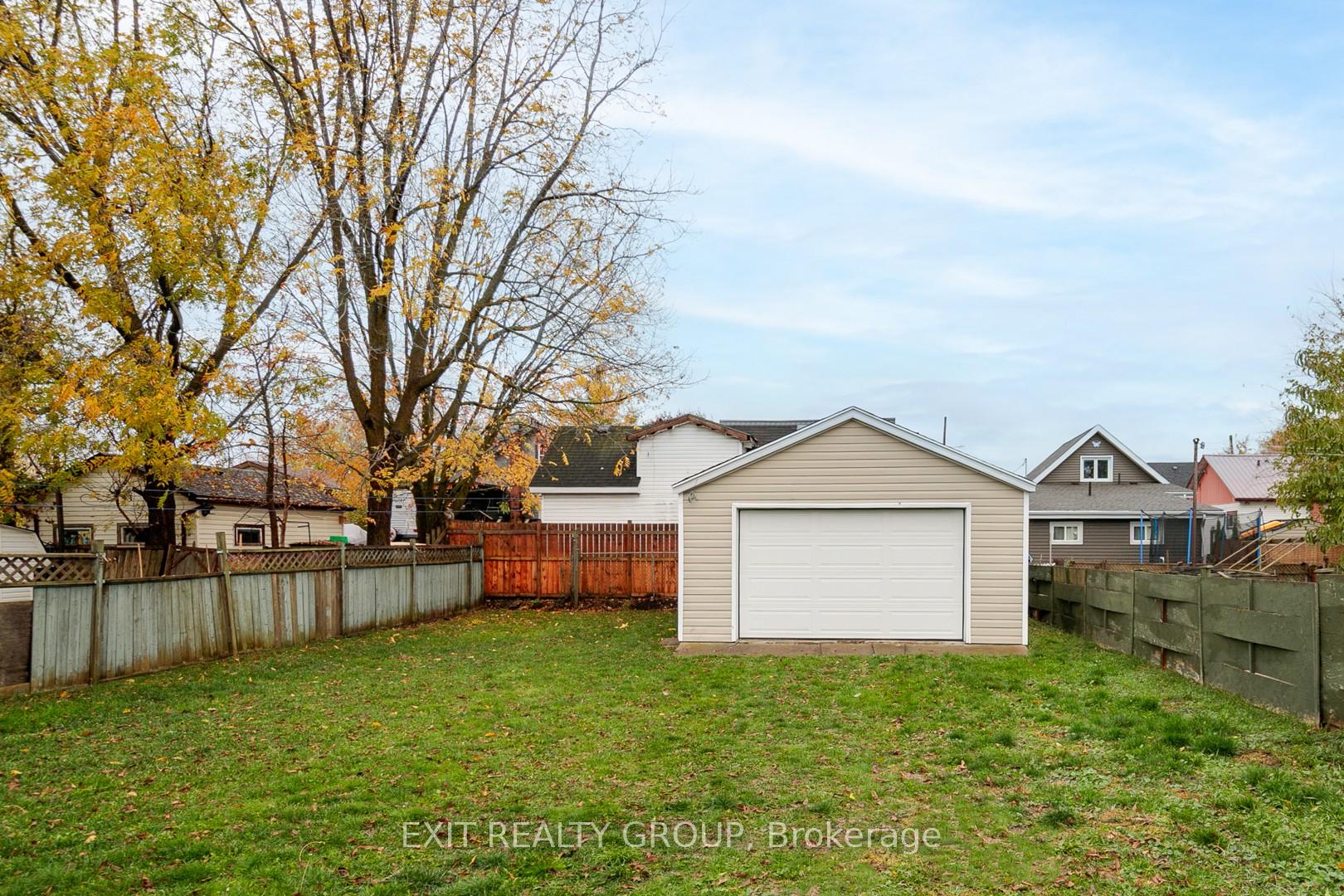 Photo 39 of 92 Byron Street, Quinte West, Trenton Ward — HOMEH