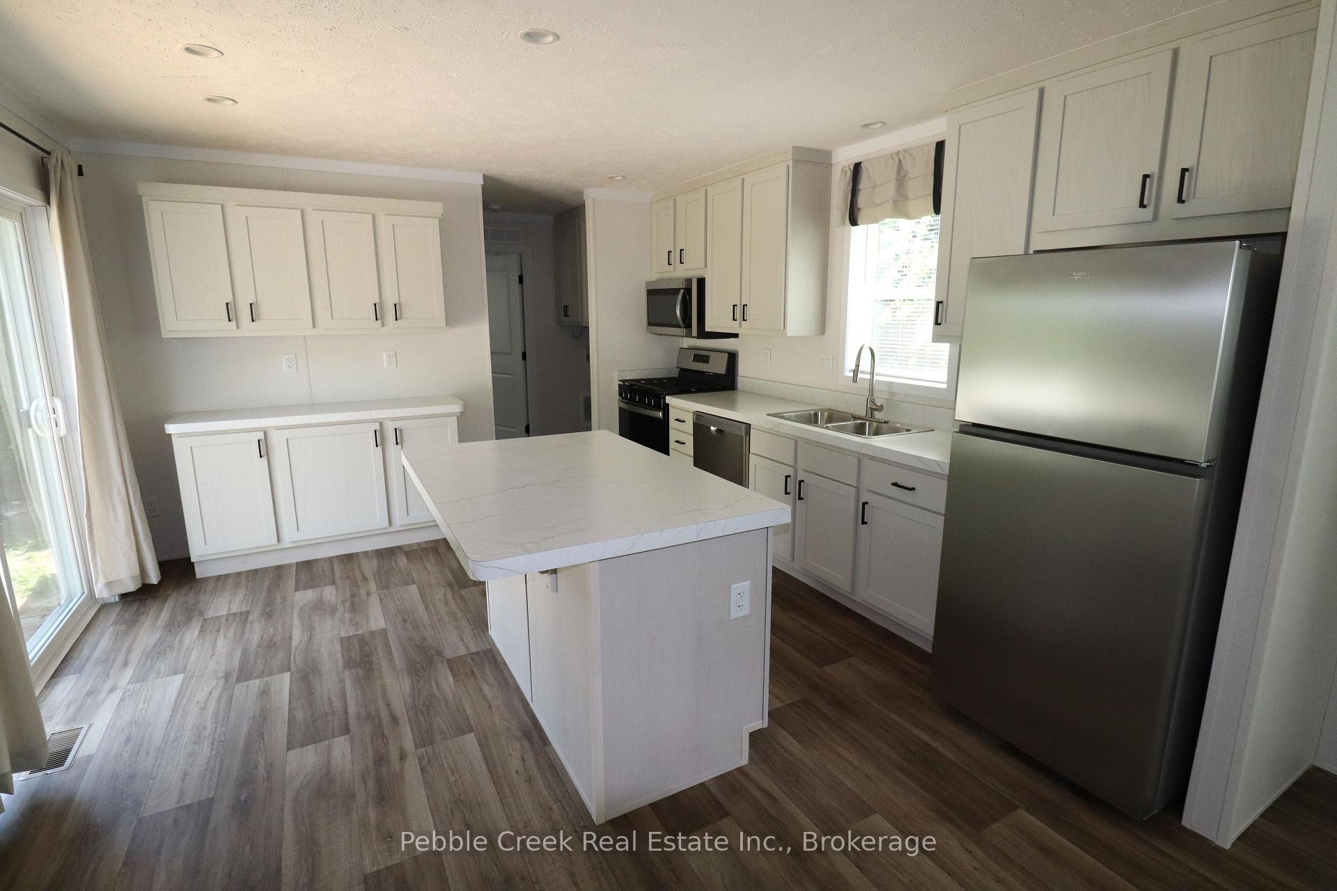 Photo 4 of 7 Sutton Drive, Ashfield-Colborne-Wawanosh, Colborne — HOMEH