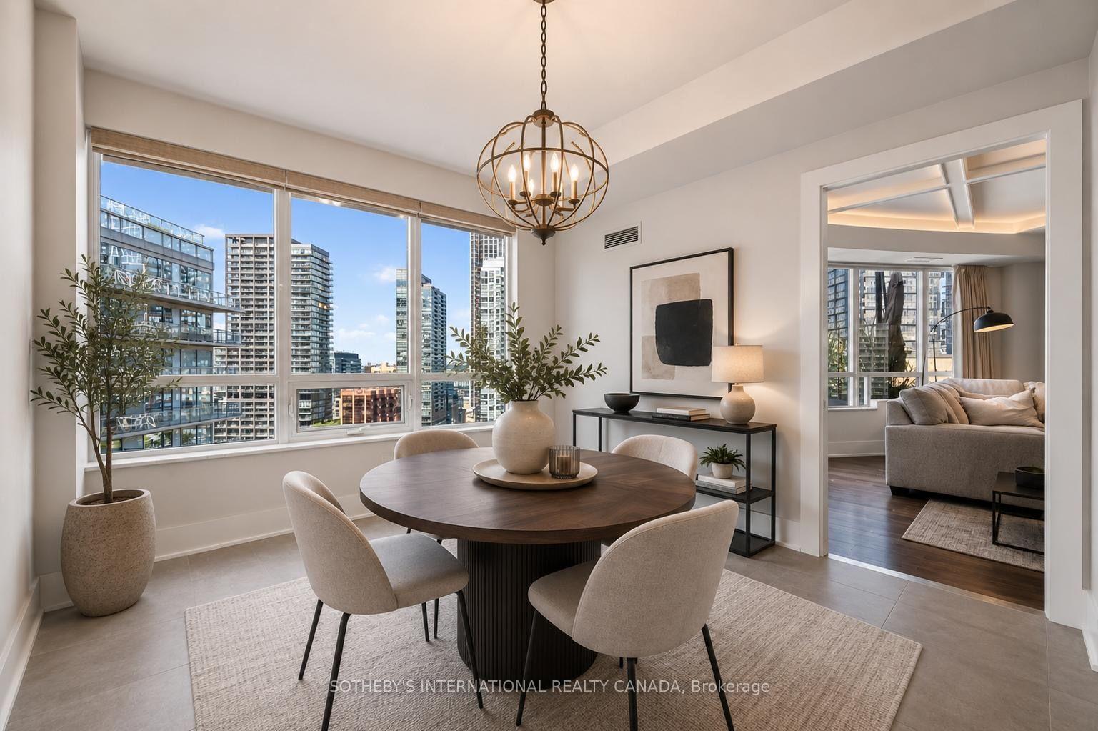 Photo 3 of Unit 2301, 20 Blue Jays Way, Toronto, Waterfront Communities — HOMEH