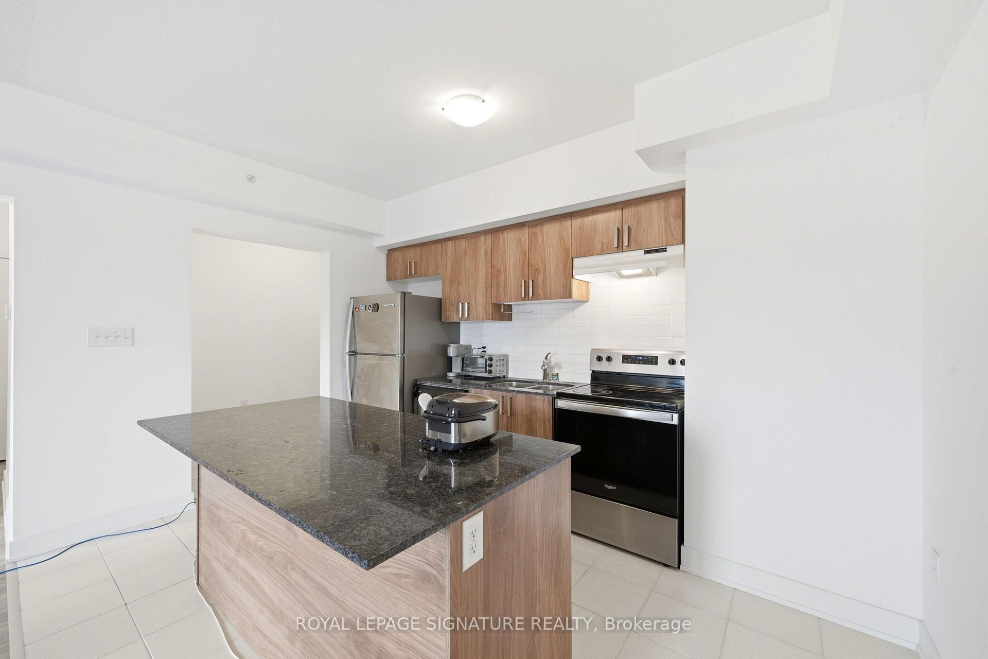 Photo 10 of Unit 504, 5 Chef Lane, Barrie, Rural Barrie Southeast — HOMEH