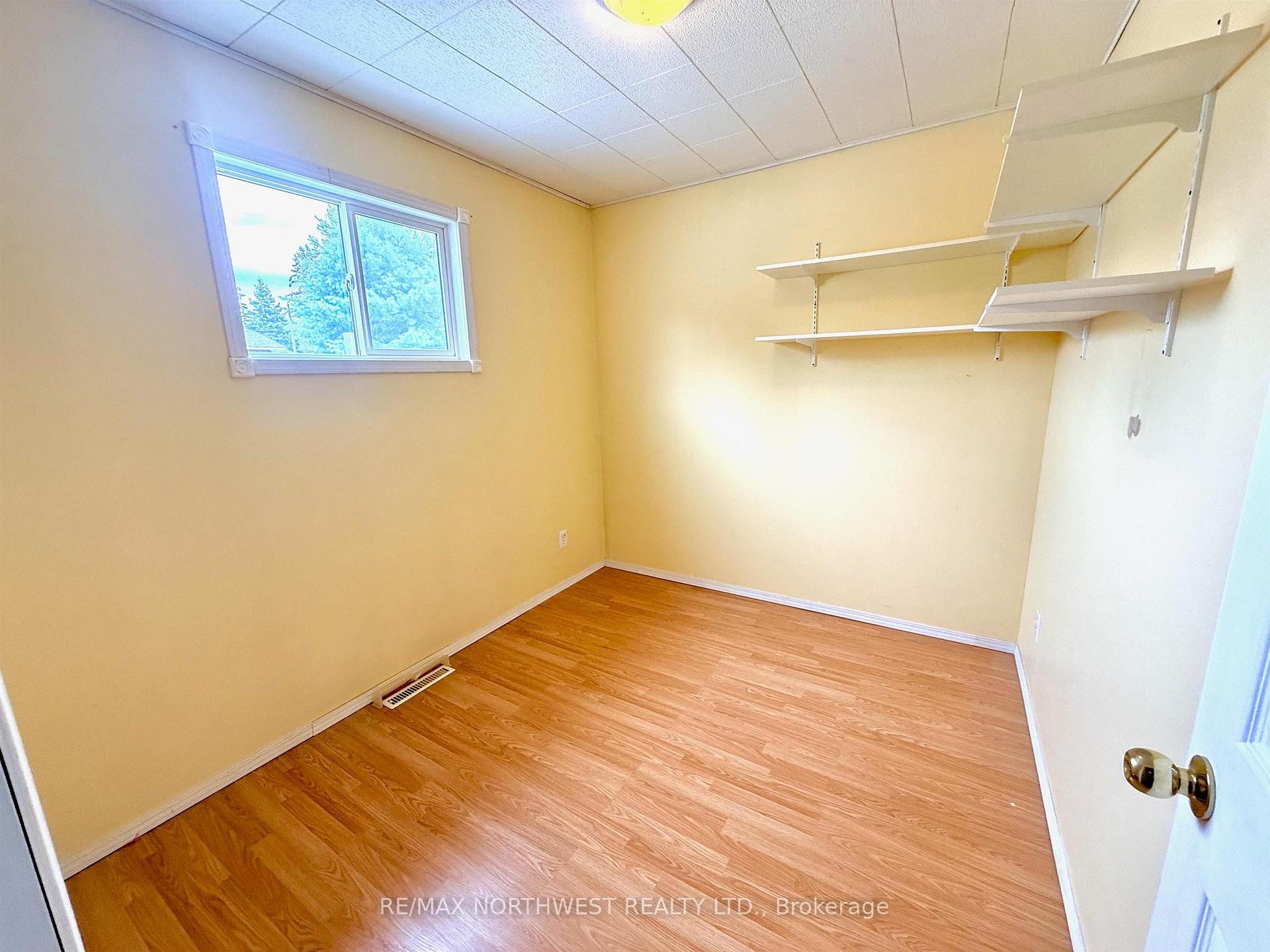 Photo 16 of 1 Kirkpatrick Avenue, Kenora, Donkirk Heights — HOMEH
