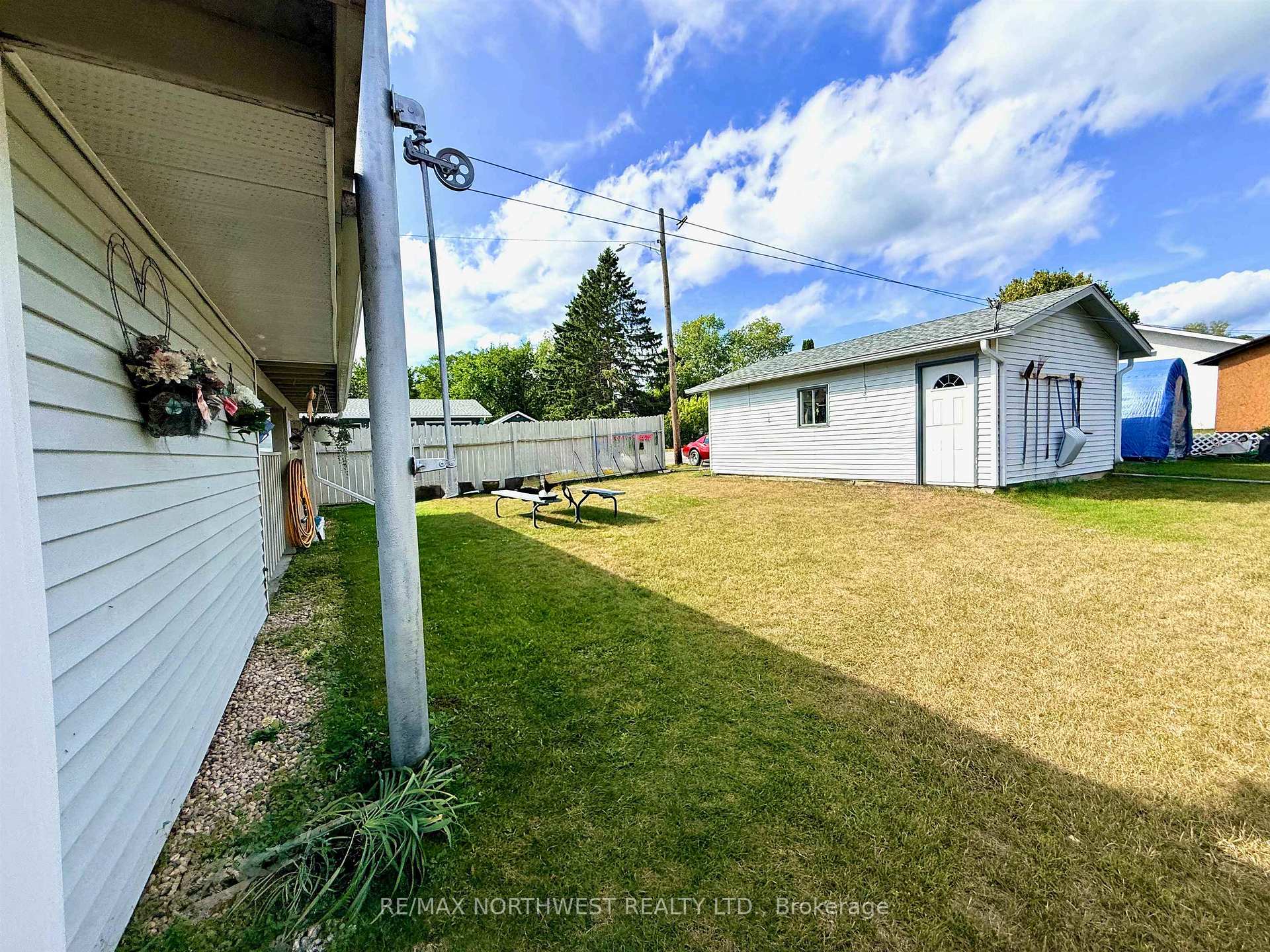 Photo 38 of 1 Kirkpatrick Avenue, Kenora, Donkirk Heights — HOMEH