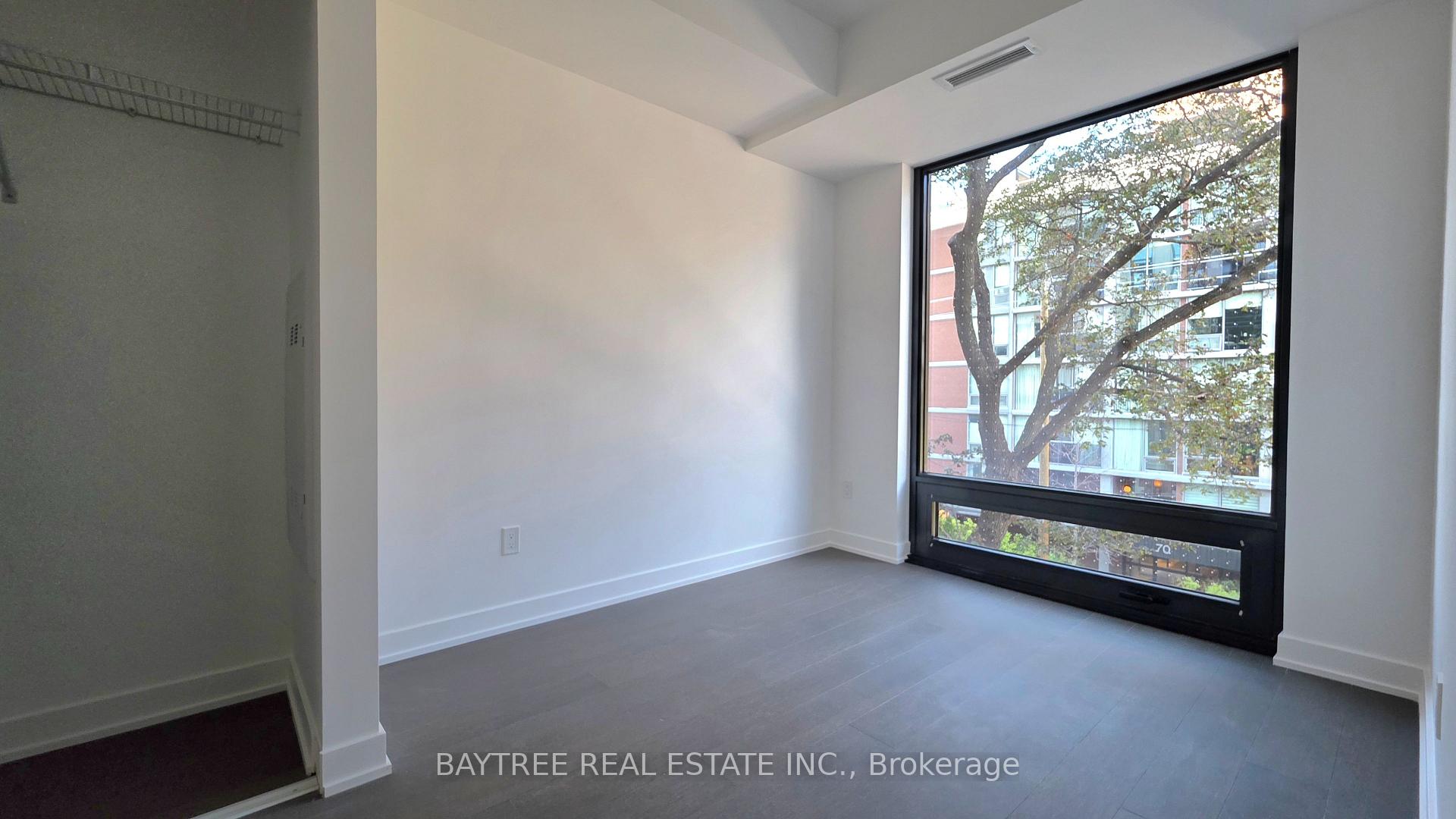 Photo 3 of Unit 525, 91 Montclair Avenue, Toronto, Forest Hill South — HOMEH