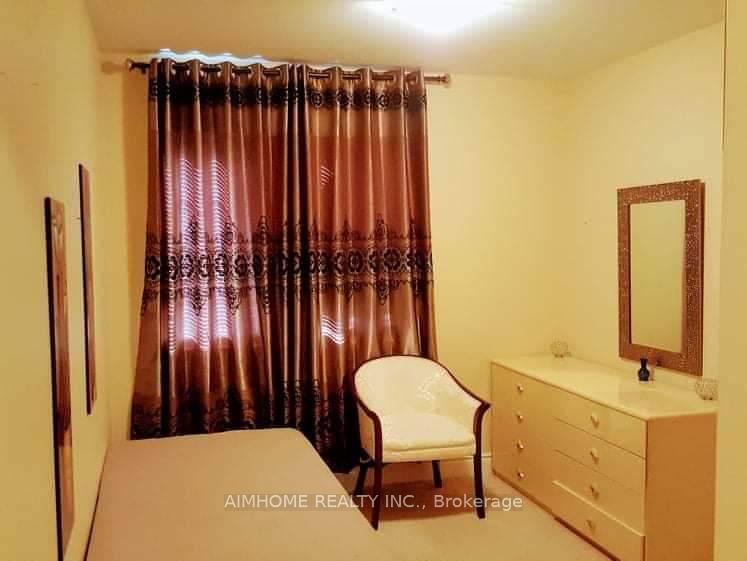 Photo 10 of 425 Harris Street, Whitby, Downtown Whitby — HOMEH