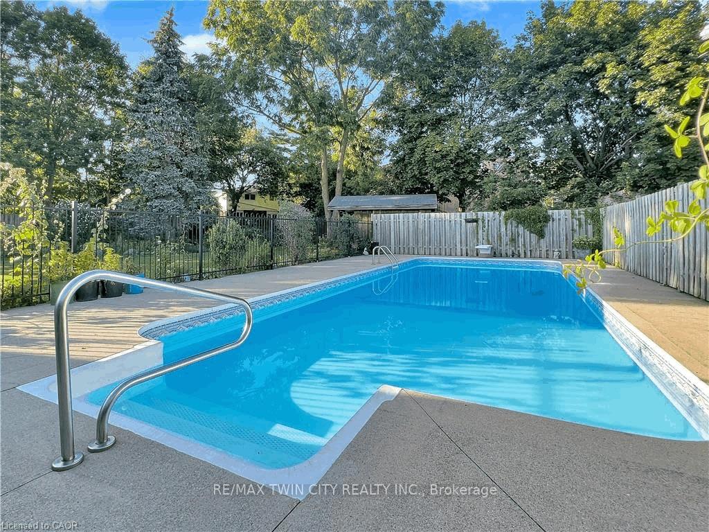 Photo 42 of 58 Tupper Crescent, Kitchener, Grand River North — HOMEH