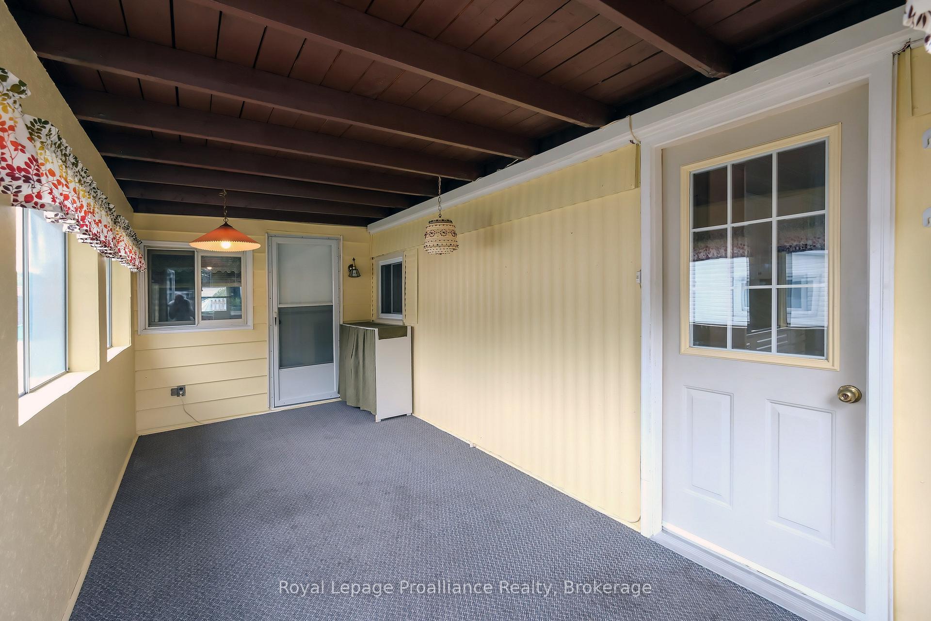 Photo 5 of 8 Juniper Lane, Quinte West, Sidney Ward — HOMEH
