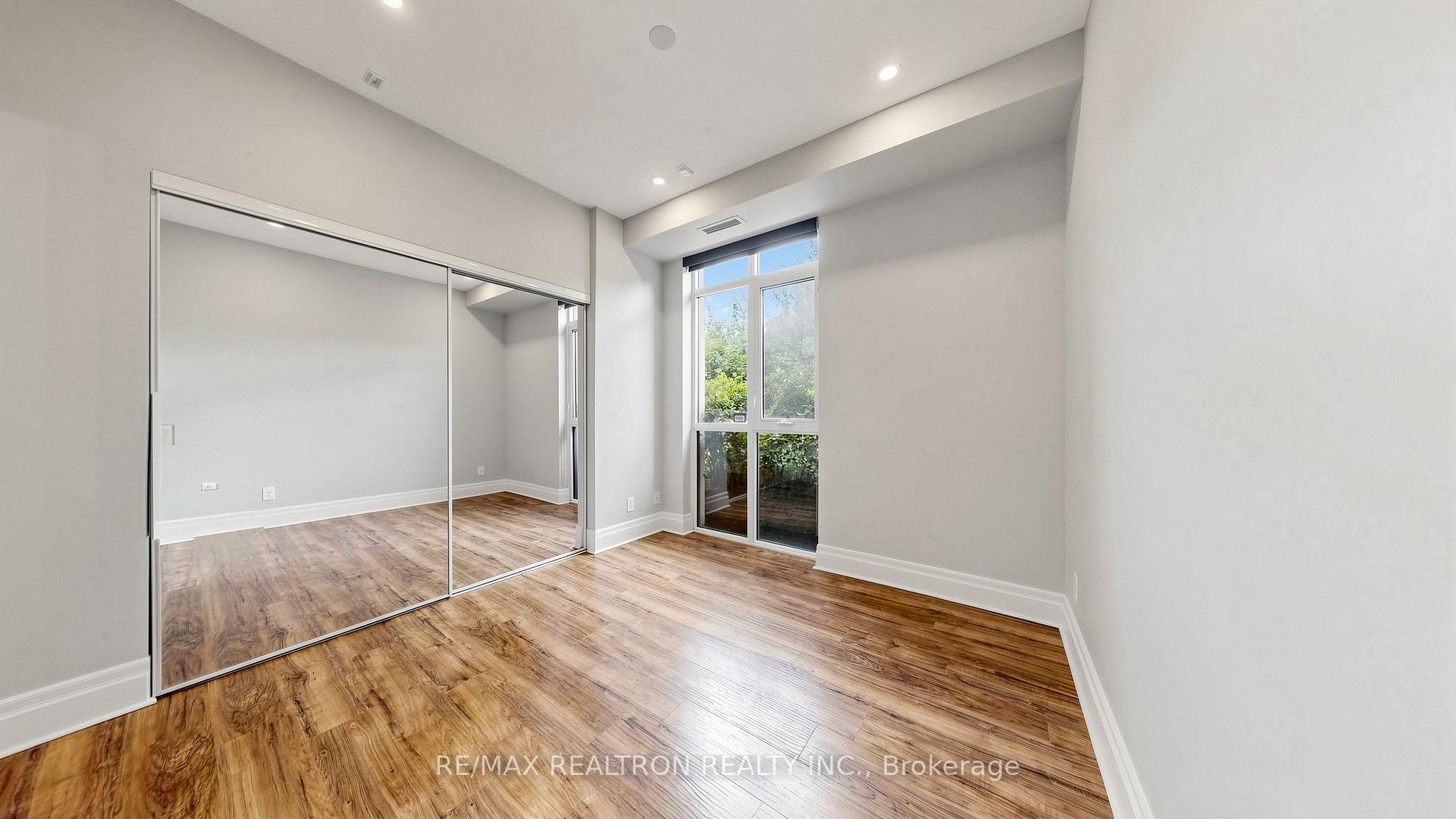 Photo 10 of Unit 116C, 39 Upper Duke Crescent, Markham, Unionville — HOMEH