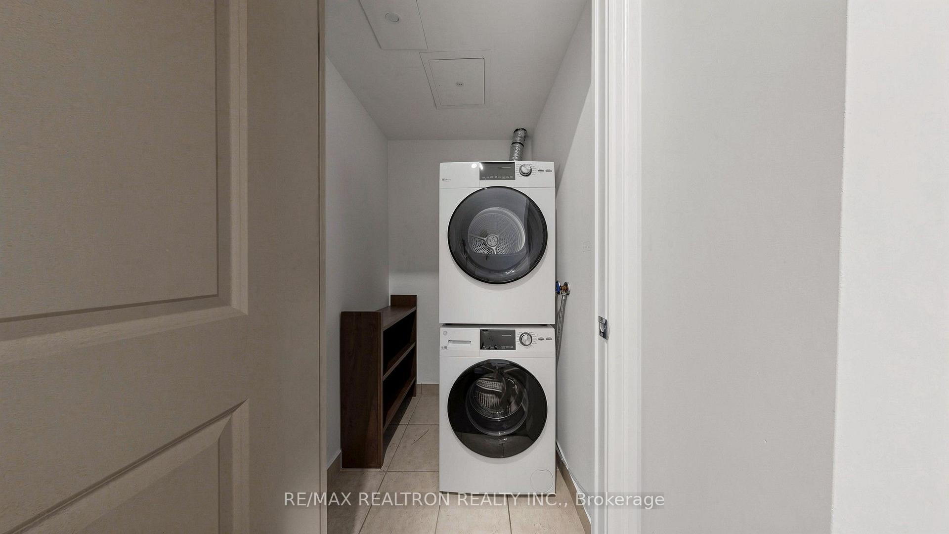 Photo 15 of Unit 116C, 39 Upper Duke Crescent, Markham, Unionville — HOMEH