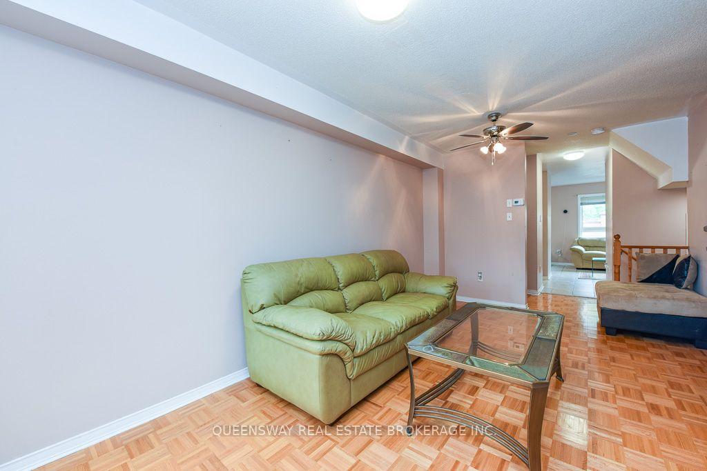 Photo 14 of 46 Thunderbird Trail, Brampton, Sandringham-Wellington — HOMEH