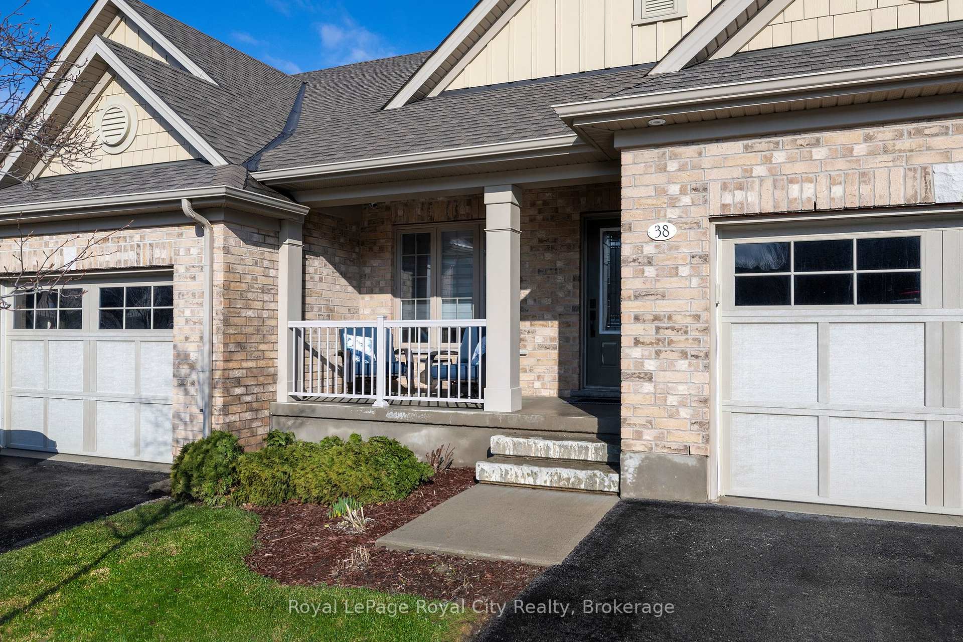 Photo 3 of 38 Juniper Street, Guelph/Eramosa, Rockwood — HOMEH
