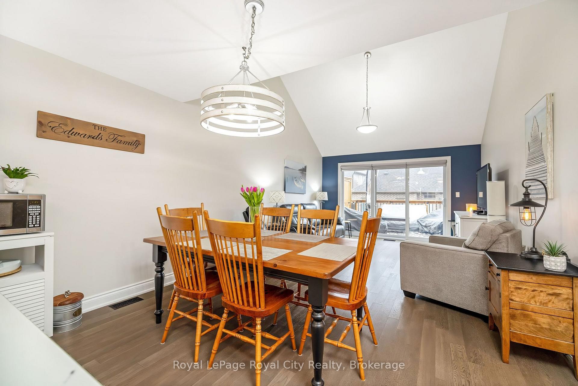 Photo 14 of 38 Juniper Street, Guelph/Eramosa, Rockwood — HOMEH