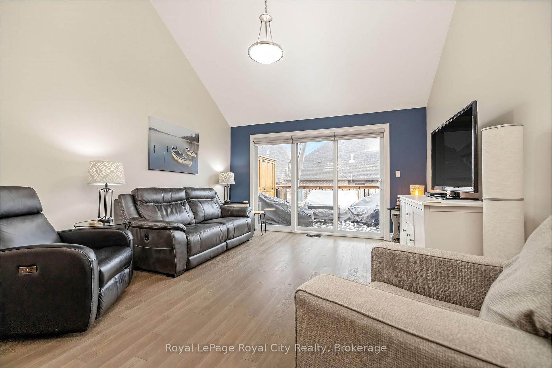 Photo 15 of 38 Juniper Street, Guelph/Eramosa, Rockwood — HOMEH