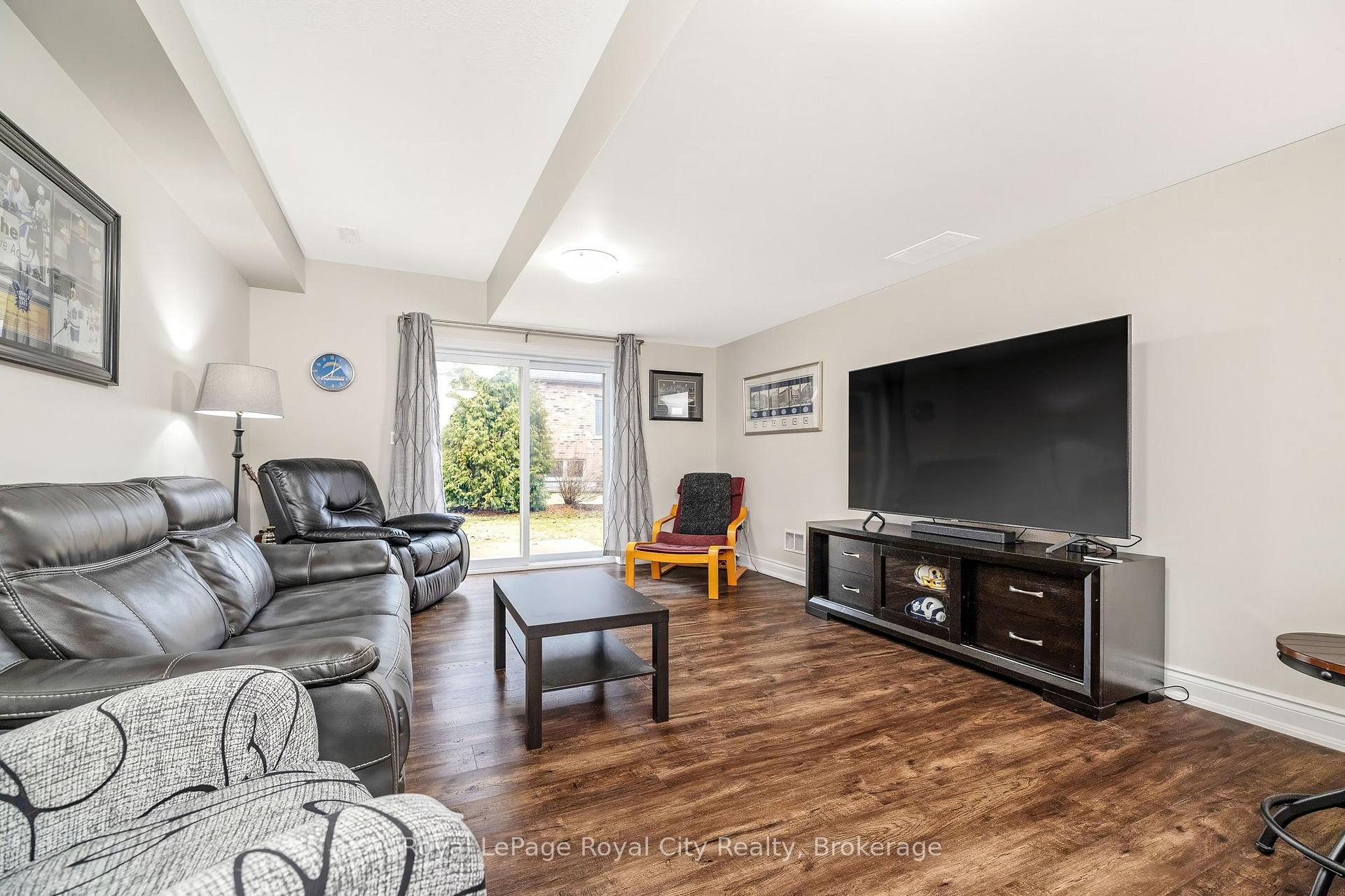 Photo 26 of 38 Juniper Street, Guelph/Eramosa, Rockwood — HOMEH