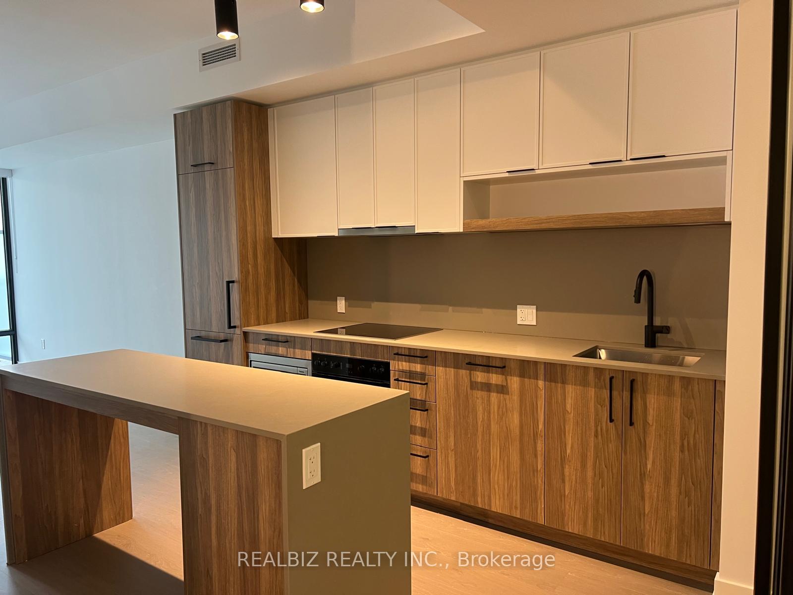 Photo 18 of Unit 823, 91 Montclair Avenue, Toronto, Forest Hill South — HOMEH
