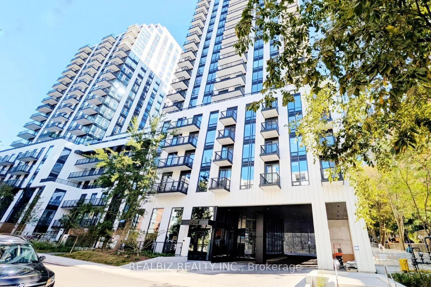 Photo 6 of Unit 823, 91 Montclair Avenue, Toronto, Forest Hill South — HOMEH